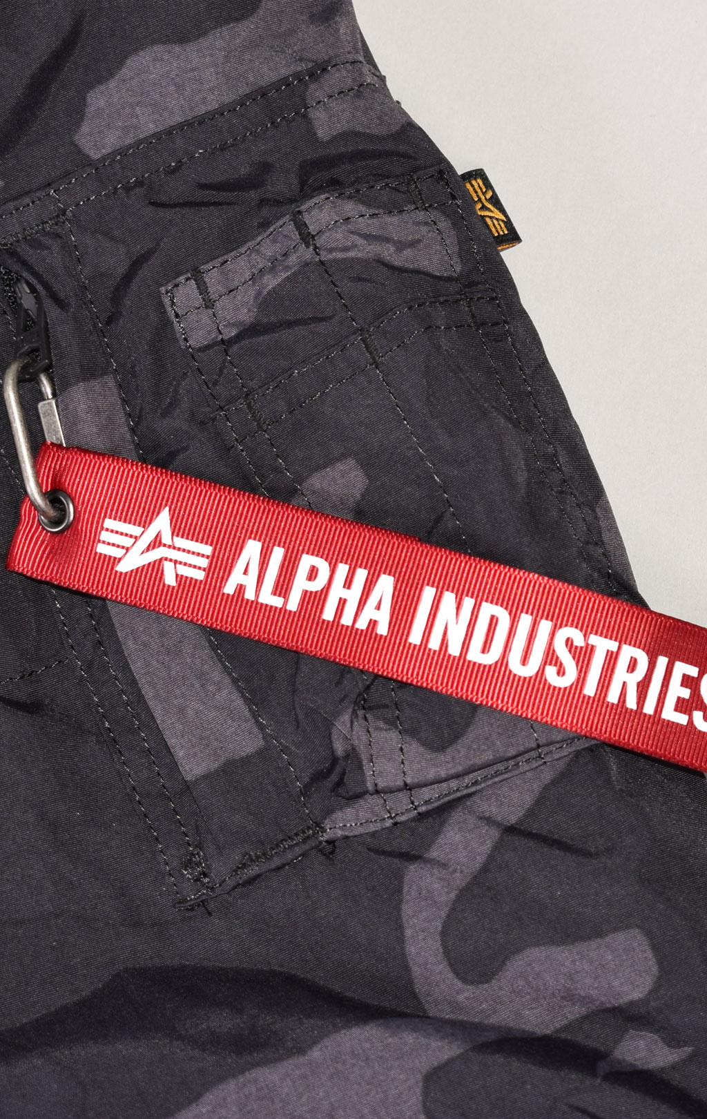 Аляска ALPHA INDUSTRIES QUILTED PARKA N-3B FW 21/22 m black woodland camo 