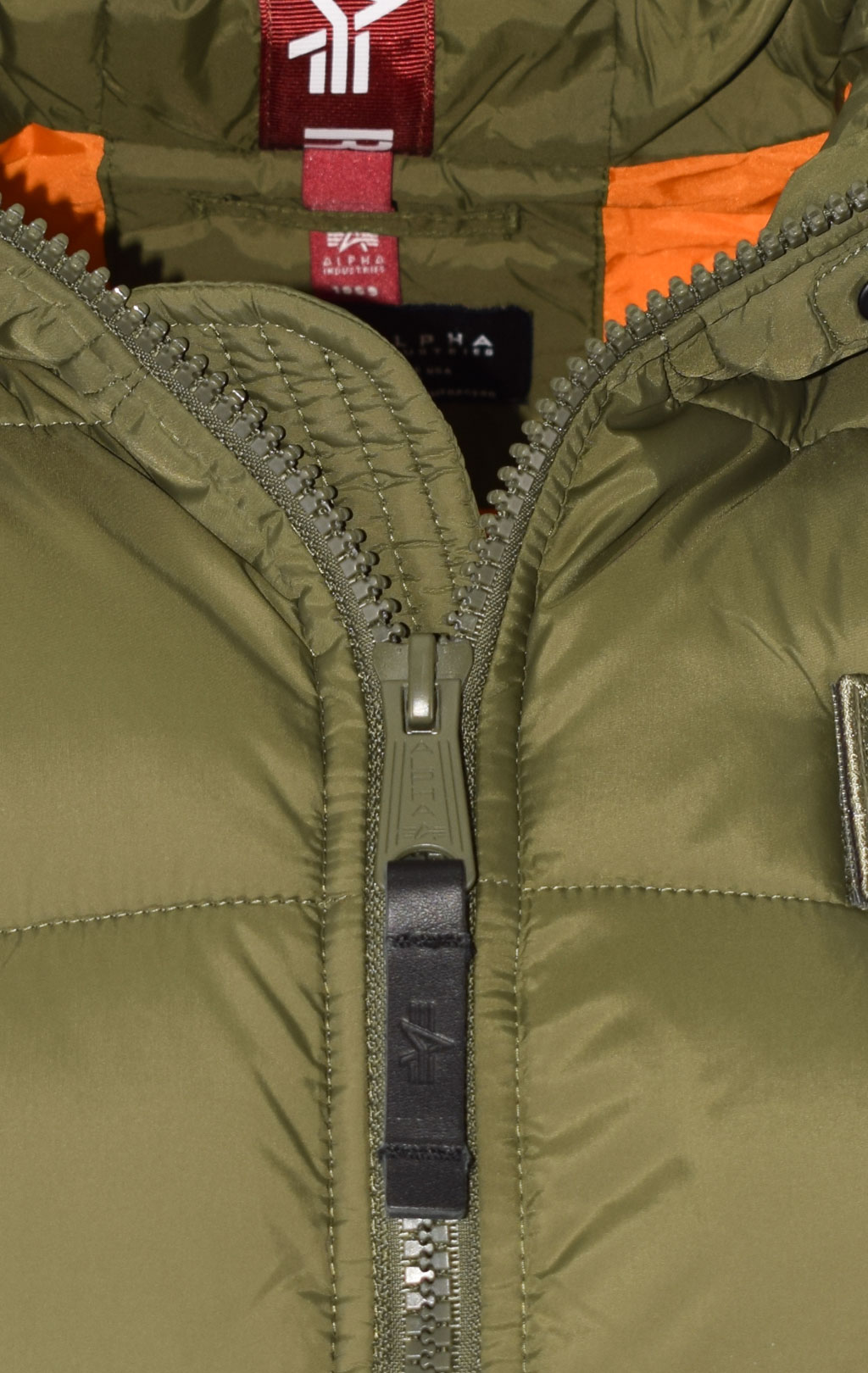 Куртка ALPHA INDUSTRIES HOODED PUFFER ALPHA FD dark green 