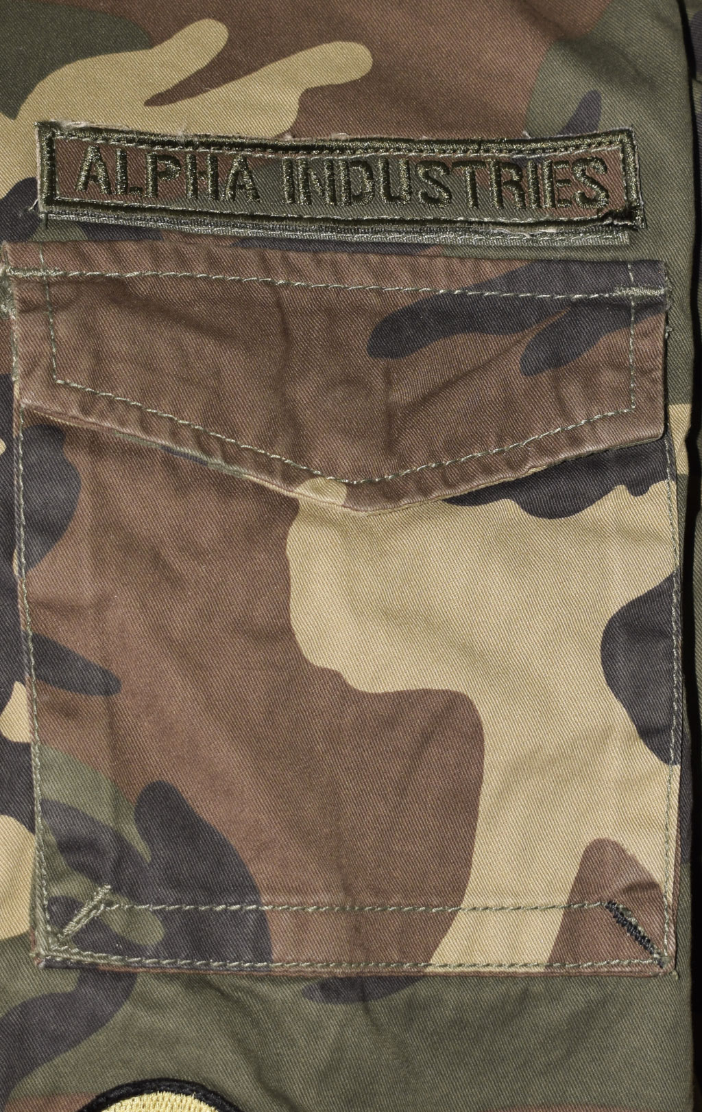 Ветровка ALPHA INDUSTRIES HUNTINGTON PATCH M-65 camo woodland 65 