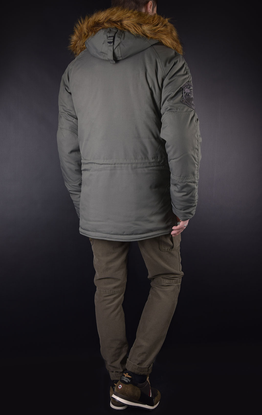 Аляска ALPHA INDUSTRIES EXPLORER vintage green 