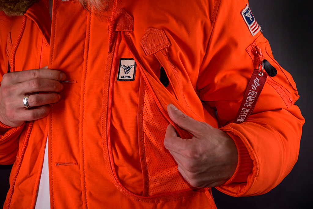 Аляска короткая ALPHA INDUSTRIES POLAR SV flame orange 