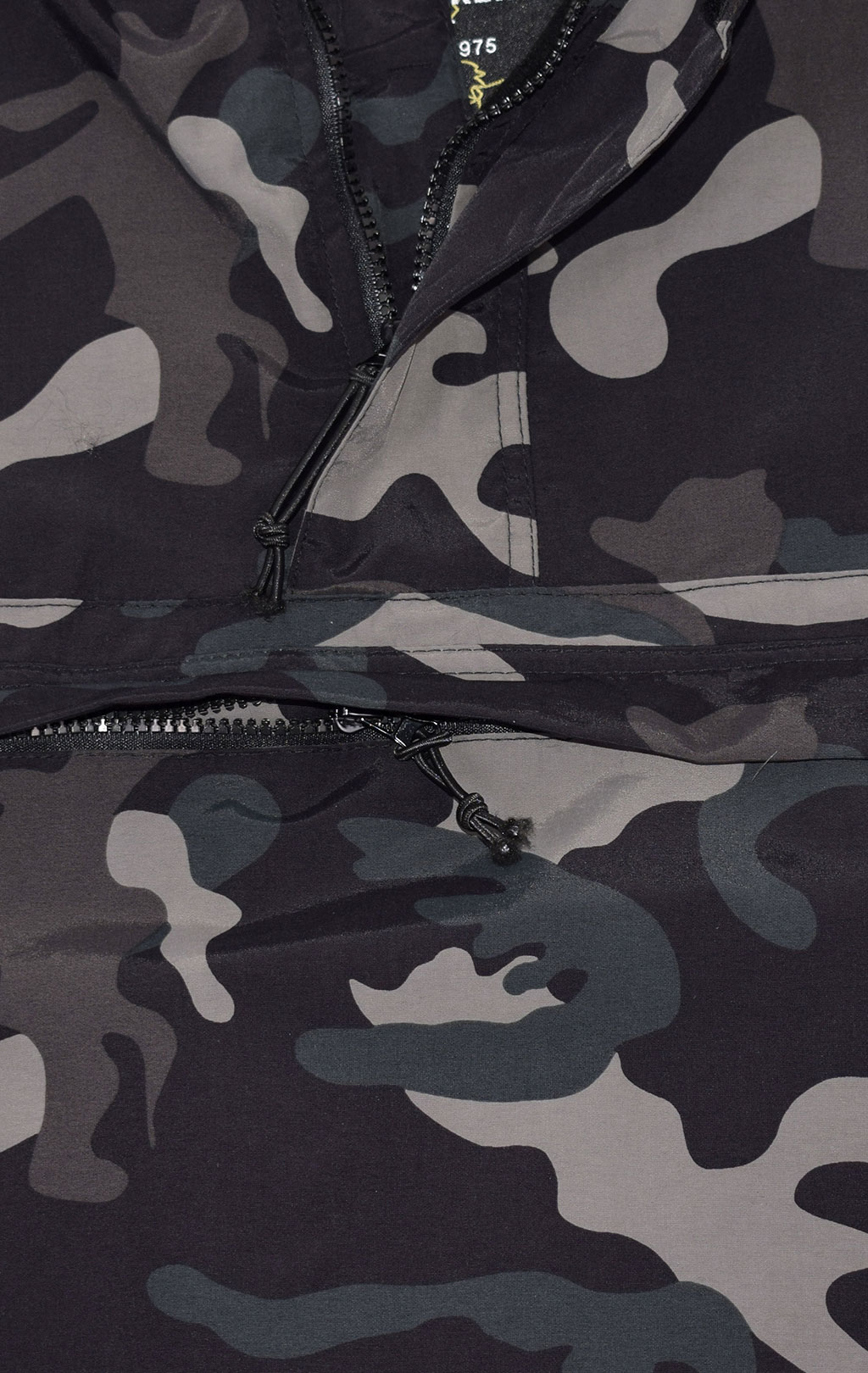 Анорак Surplus WINDBREAKER camo black 