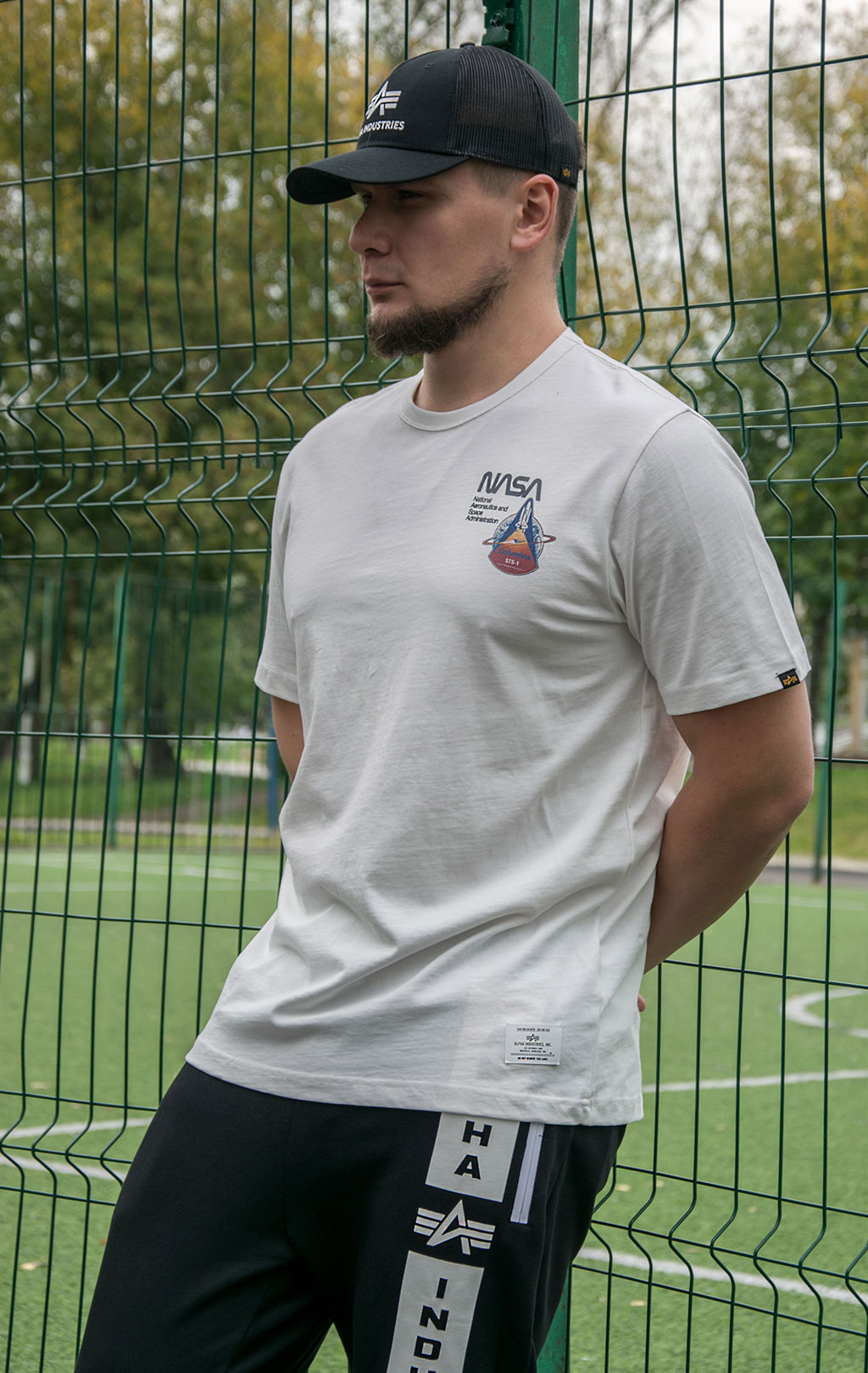 Футболка ALPHA INDUSTRIES NASA COLUMBIA TEE плотная FW 21/22 white 