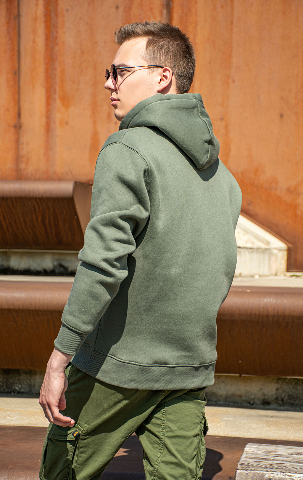 Толстовка ALPHA INDUSTRIES BASIC HOODY dark olive 