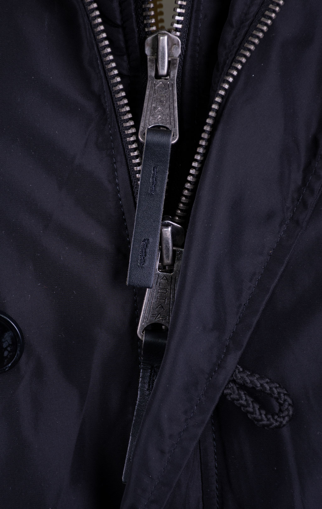 Женская аляска ALPHA INDUSTRIES PPS N-3B натур. мех black 