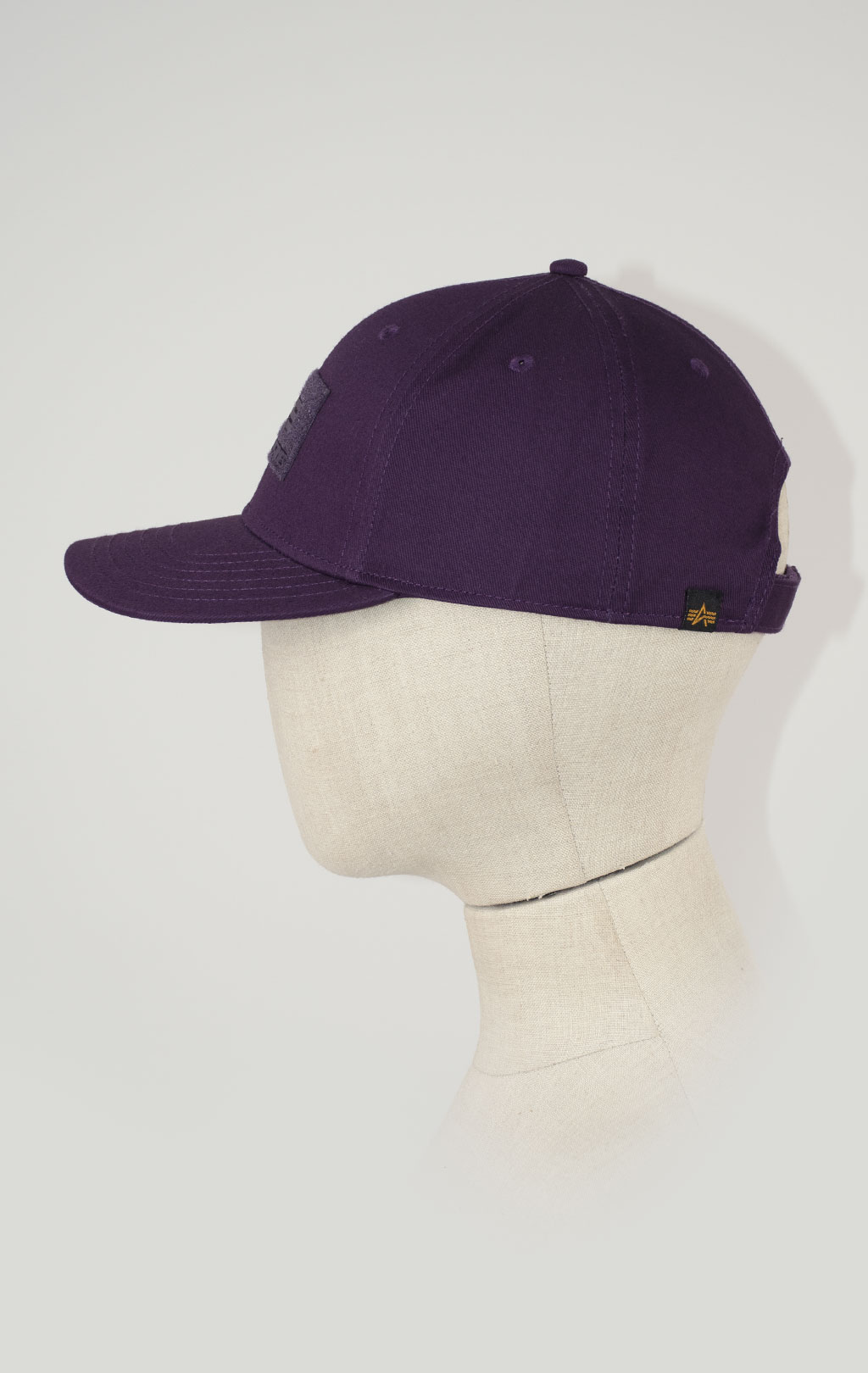 Бейсболка ALPHA INDUSTRIES VELCRO CAP plum 
