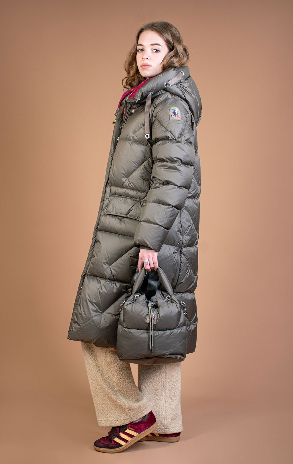 Женское пальто пуховое PARAJUMPERS LEONIE FW 25/26 olive grey 