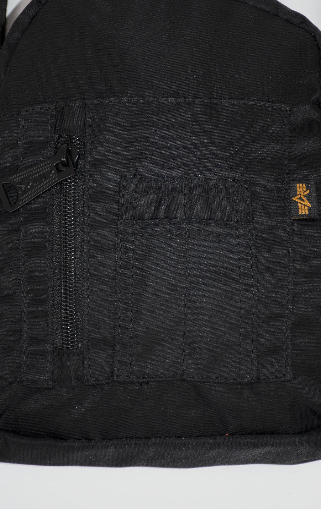Сумка ALPHA INDUSTRIES CREW CARRY BAG black 
