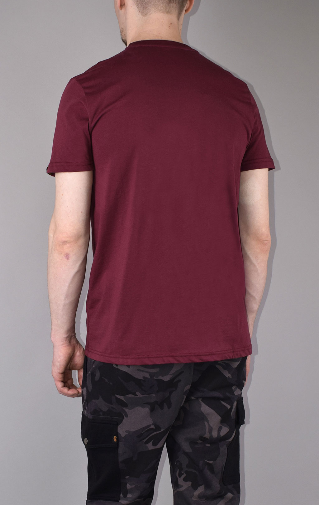 Футболка ALPHA INDUSTRIES BASIC T burgundy/gold 