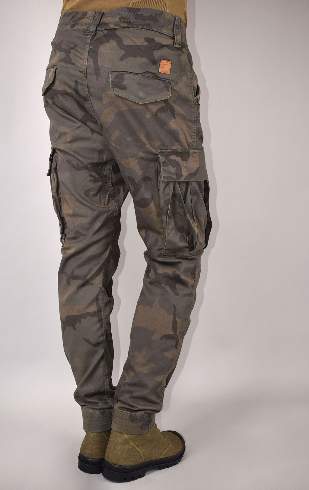 Брюки-карго ALPHA INDUSTRIES AIRMAN dark olive camo 