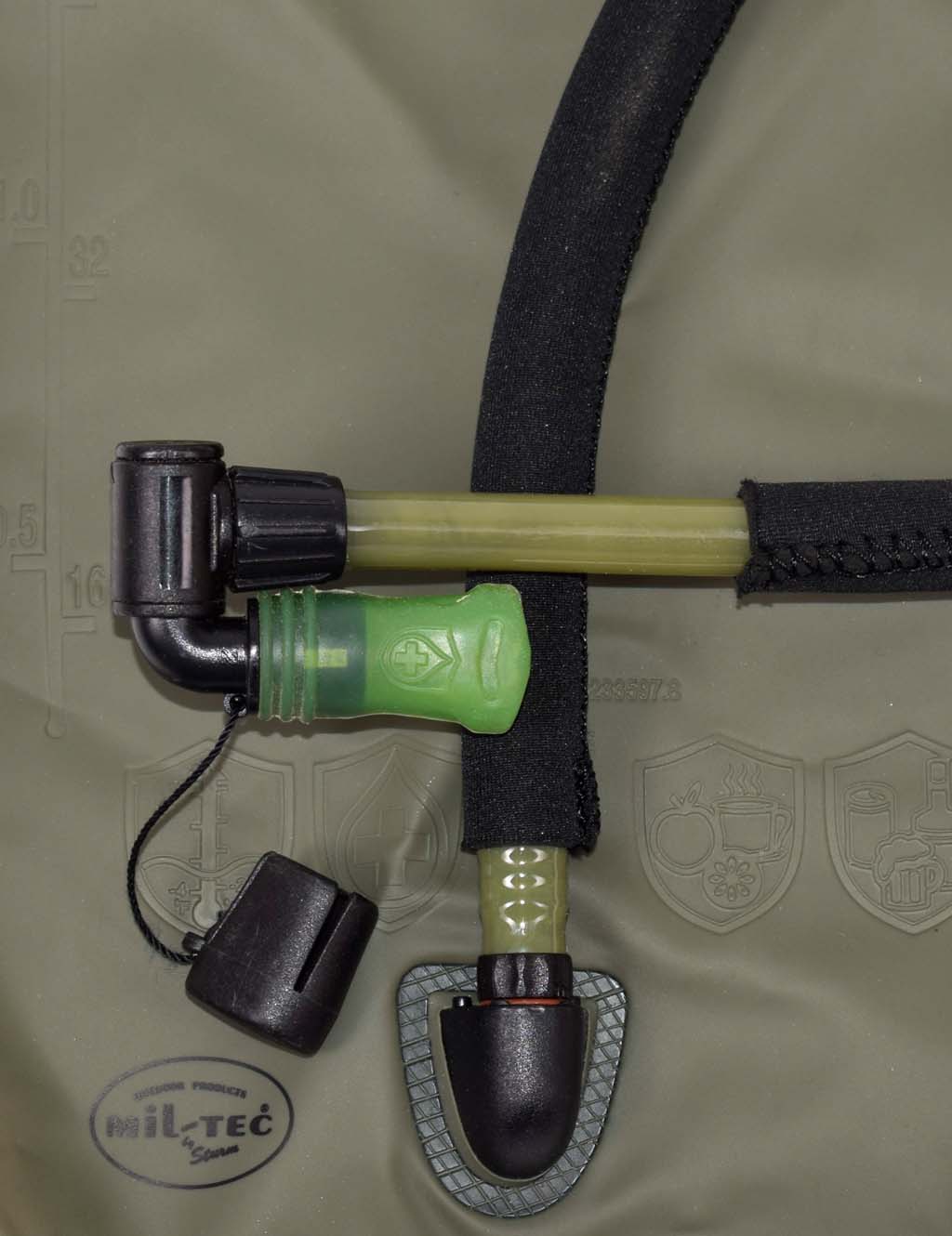 Питьевая система Mil-Tec горловина снаружи, 3L coyote
