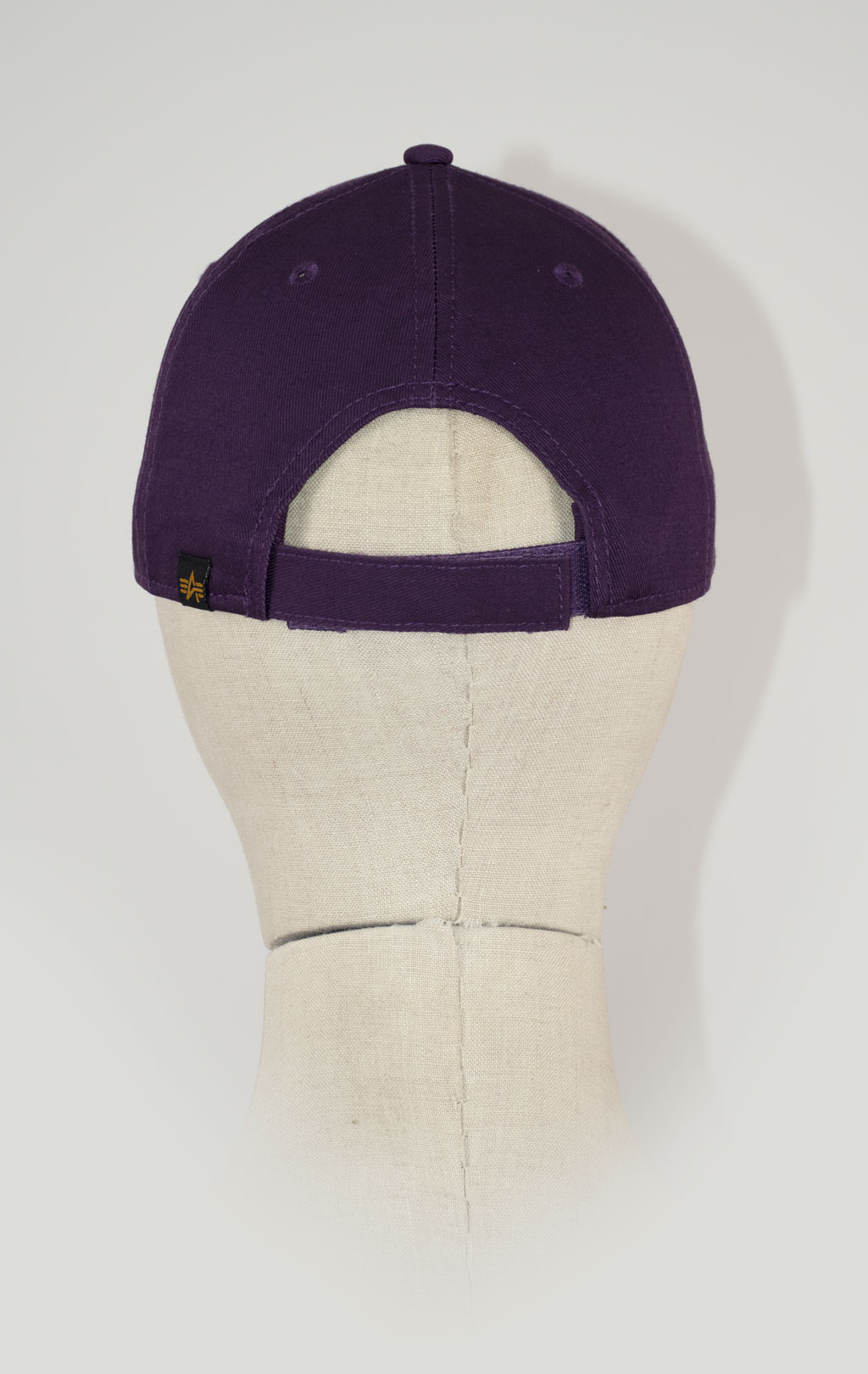 Бейсболка ALPHA INDUSTRIES VELCRO CAP II plum 