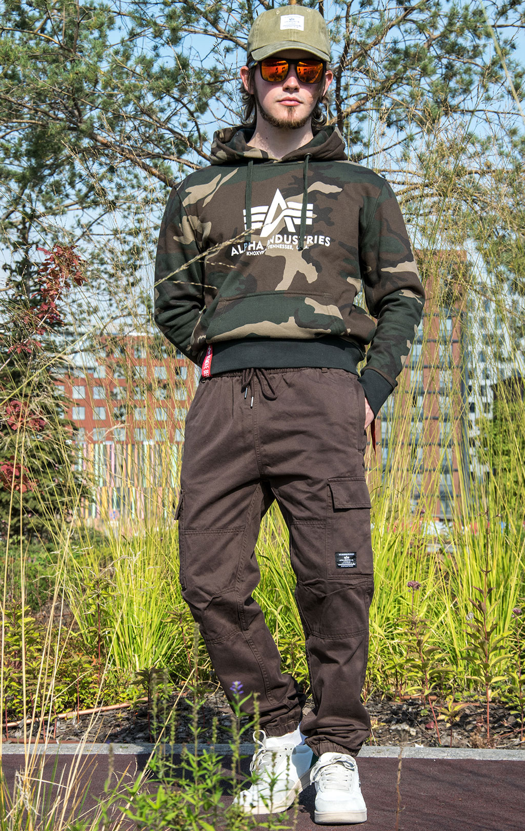 Брюки джоггеры ALPHA INDUSTRIES COTTON JOGGER FW 23/24 chocolate 