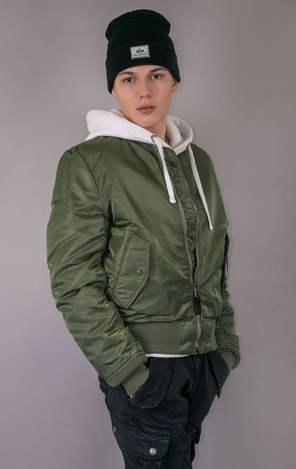 Бомбер ALPHA INDUSTRIES SLIM FIT/EUROPEAN FIT MA-1 FW 22/23 m sage green 