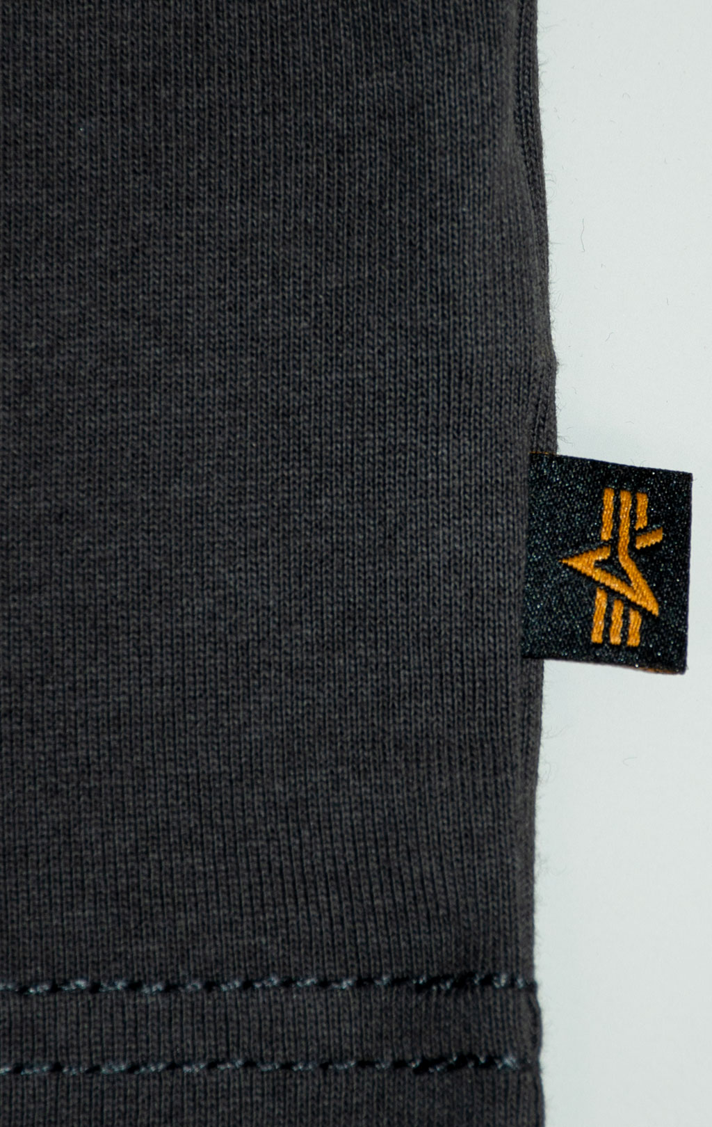 Лонгслив ALPHA INDUSTRIES UNFRM LS GRAPHIC TEE FW 25/26 gray M001150 