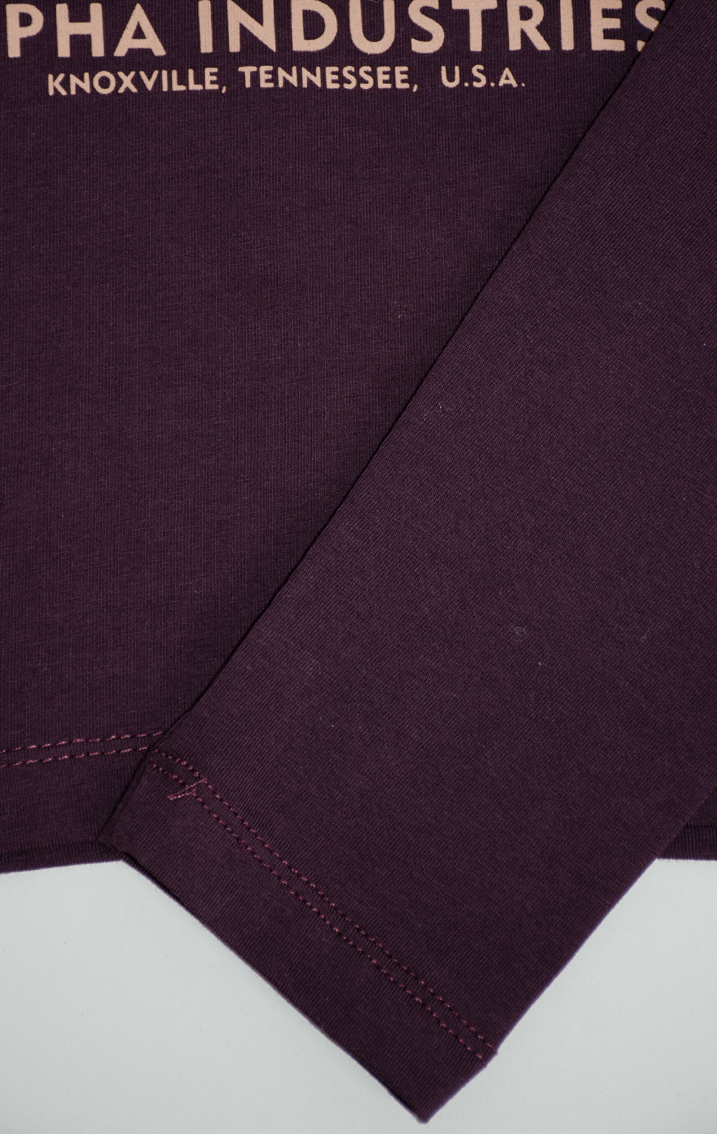 Женский лонгслив ALPHA INDUSTRIES BASIC CROPPED LS plum 