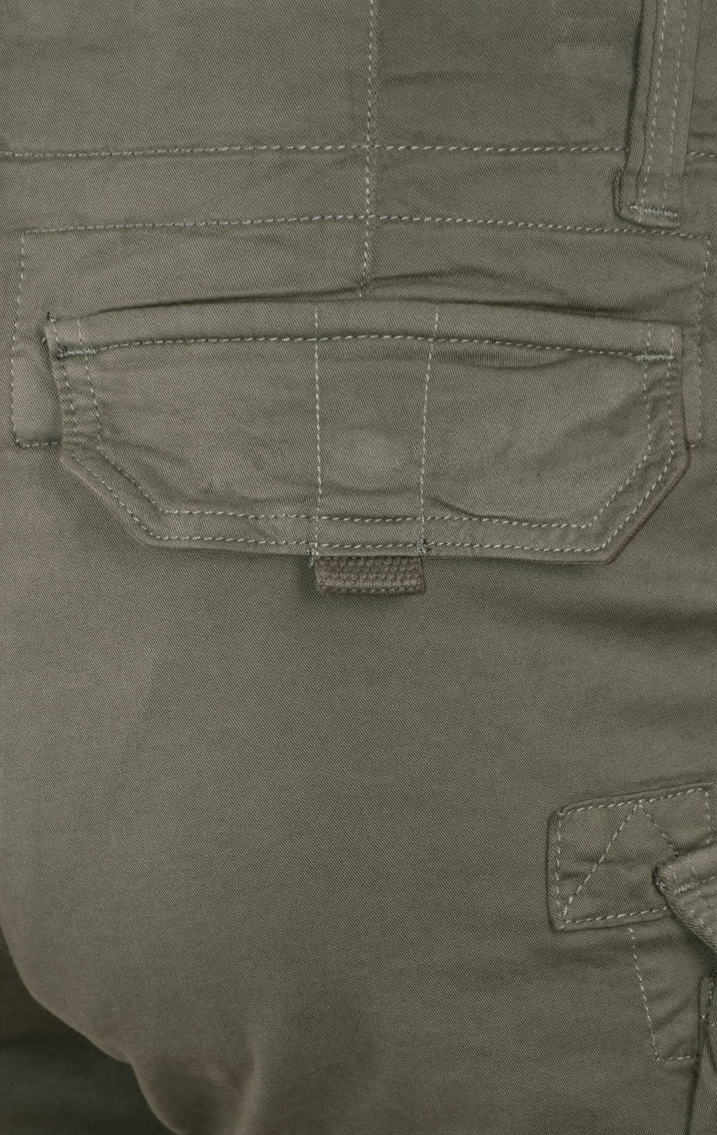 Шорты ALPHA INDUSTRIES CREW SHORT vintage green 