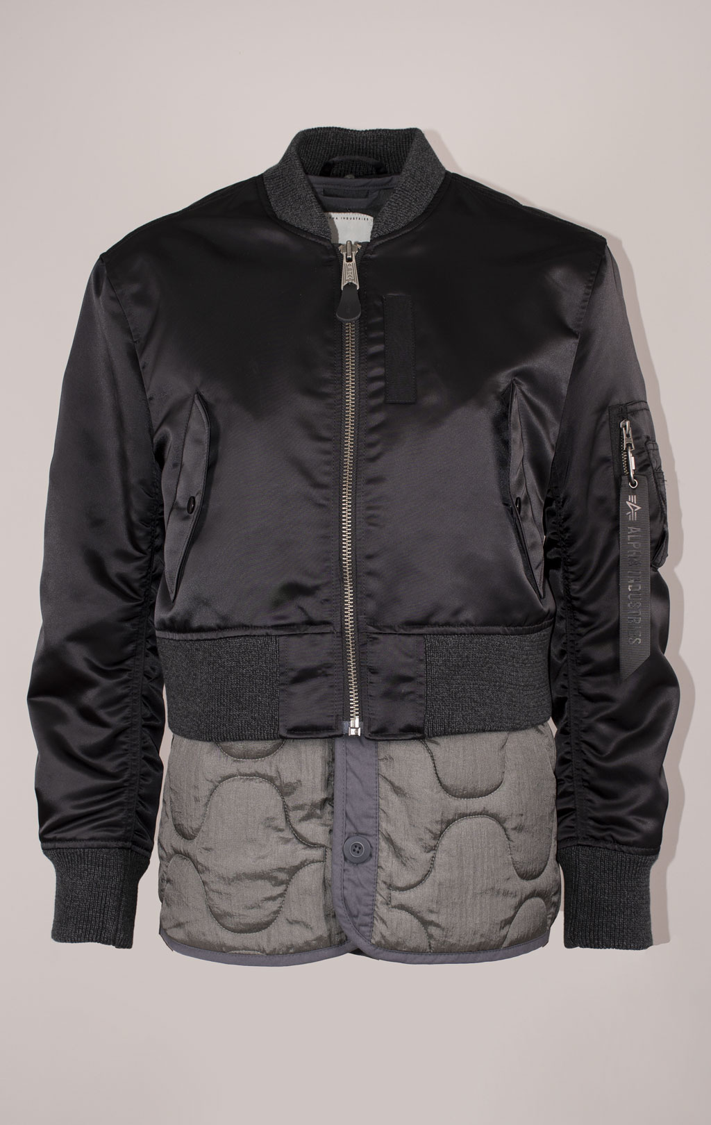 Женская куртка ALPHA INDUSTRIES MA-1 LINER FW 24/25 black 