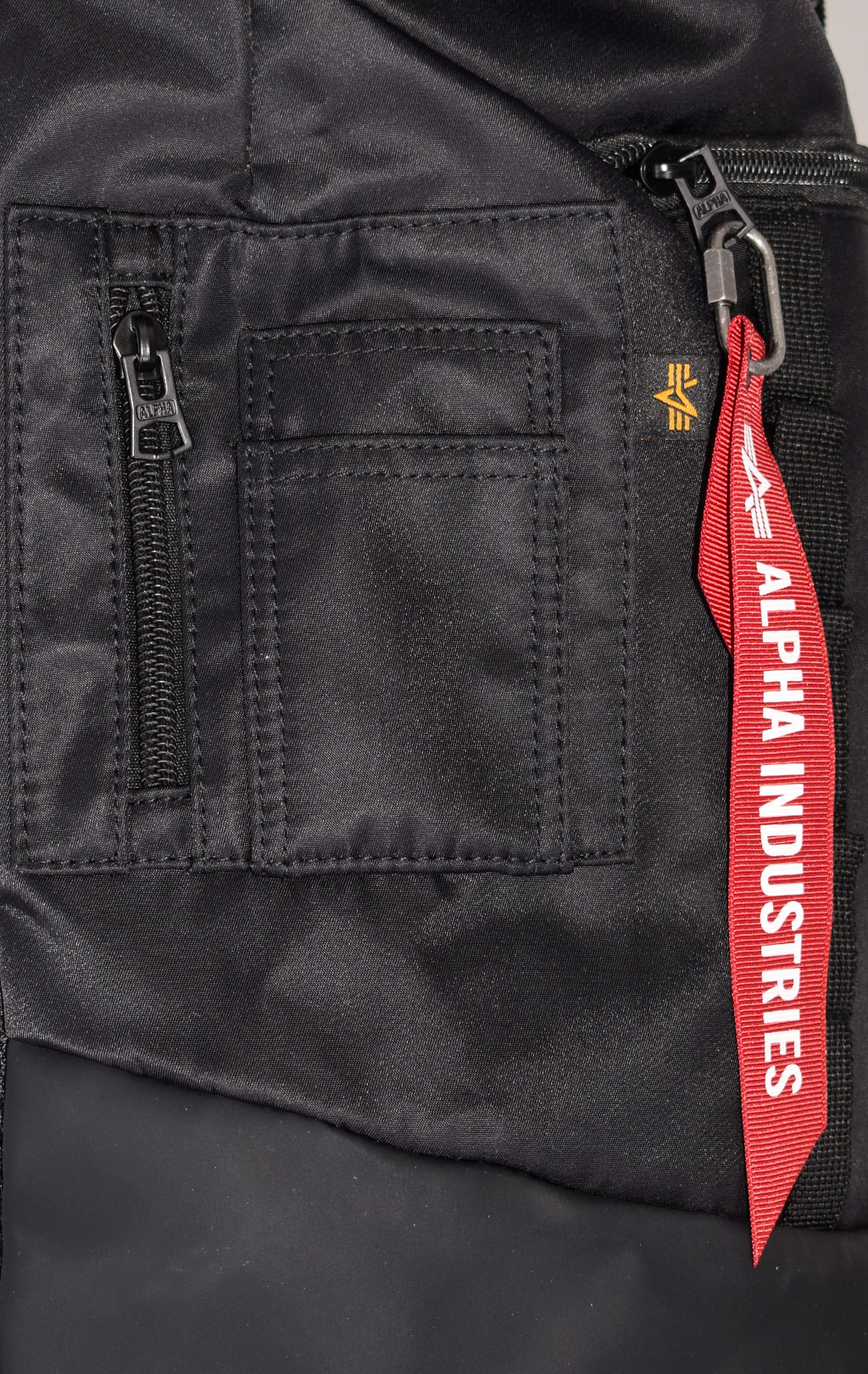 Рюкзак ALPHA INDUSTRIES CREW RT BAG SS 24 black 