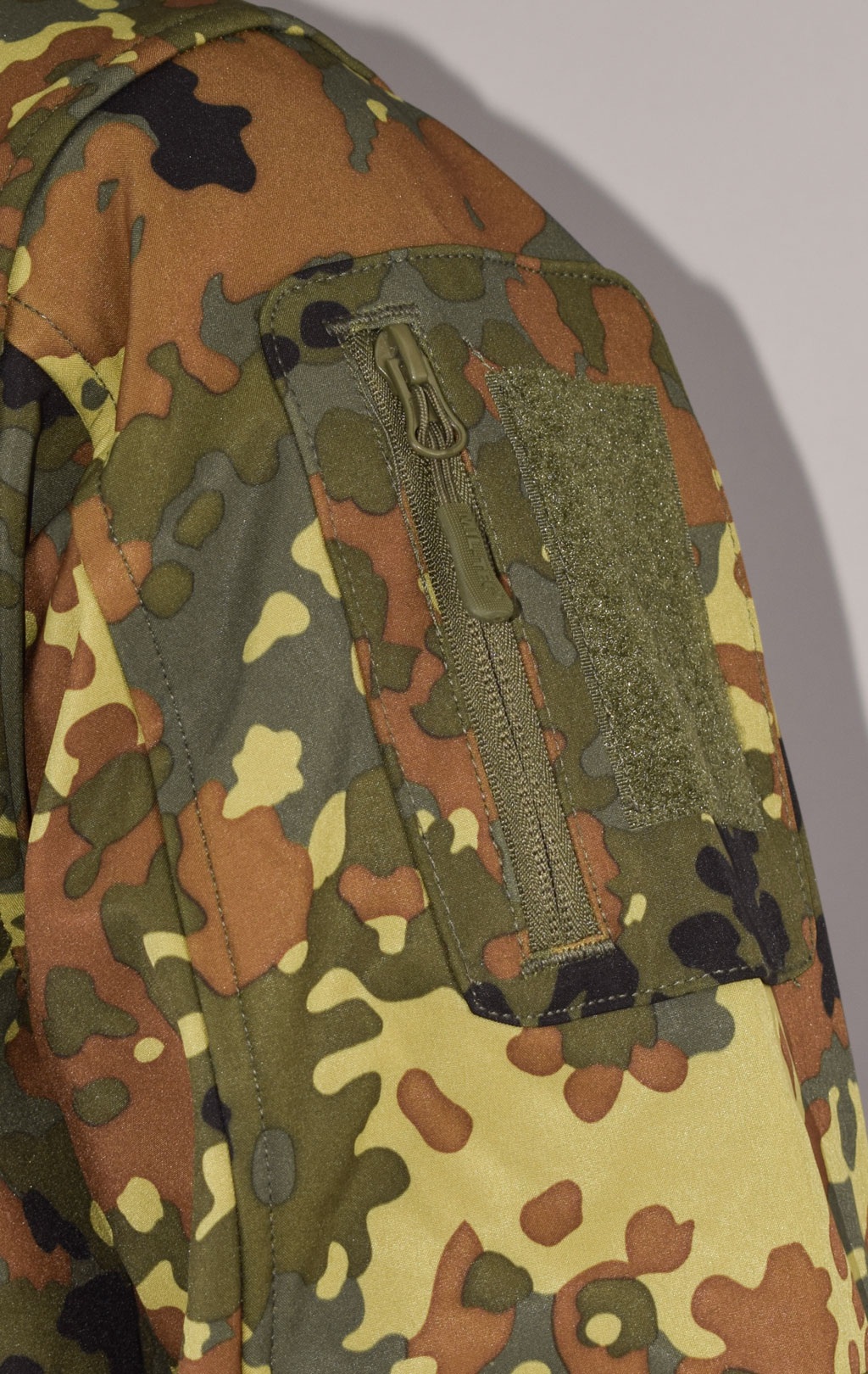 Куртка тактическая Mil-Tec SCU 14 Soft Shell flecktarn 