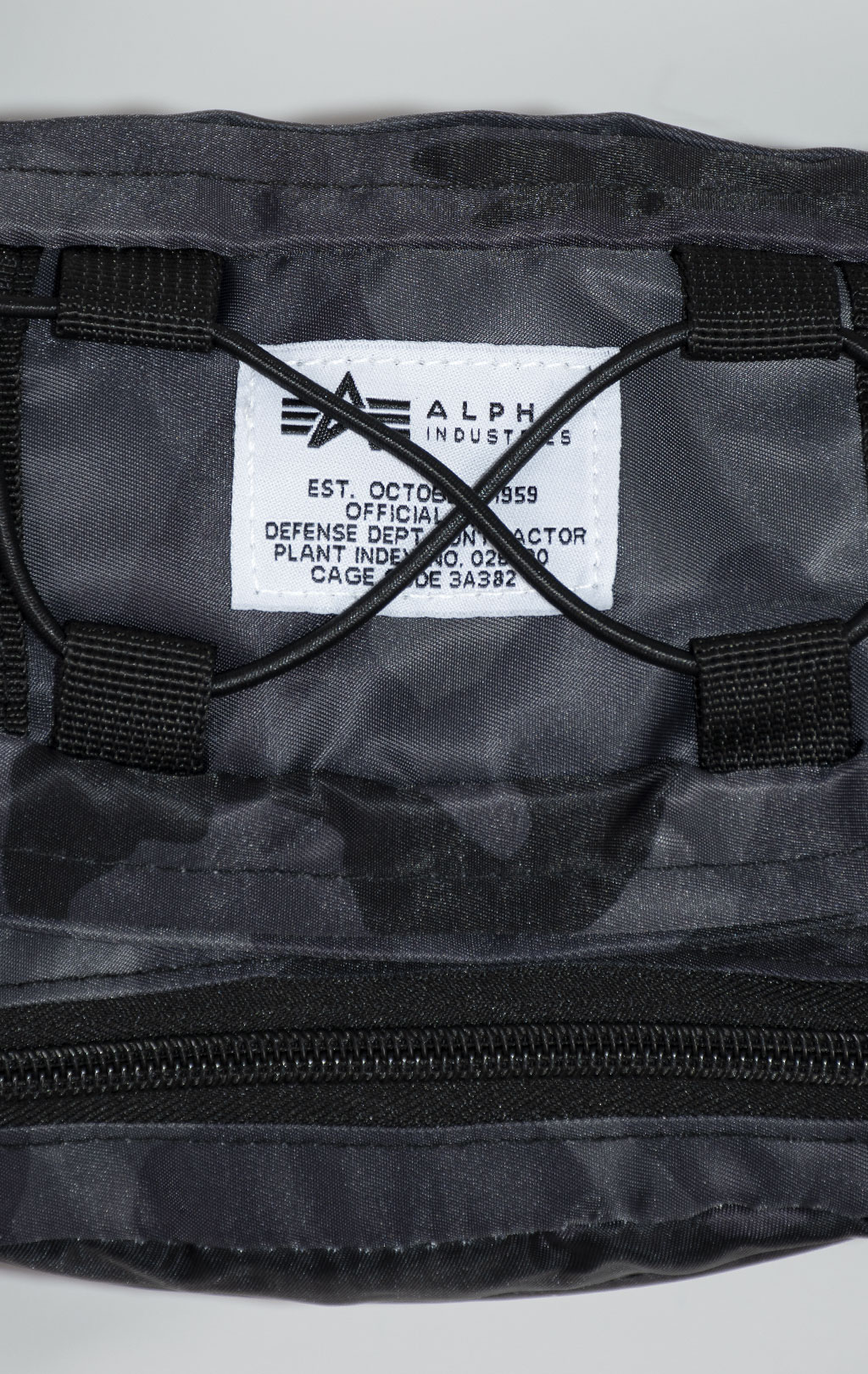 Сумка поясная ALPHA INDUSTRIES TACTICAL WAIST BAG black camo 