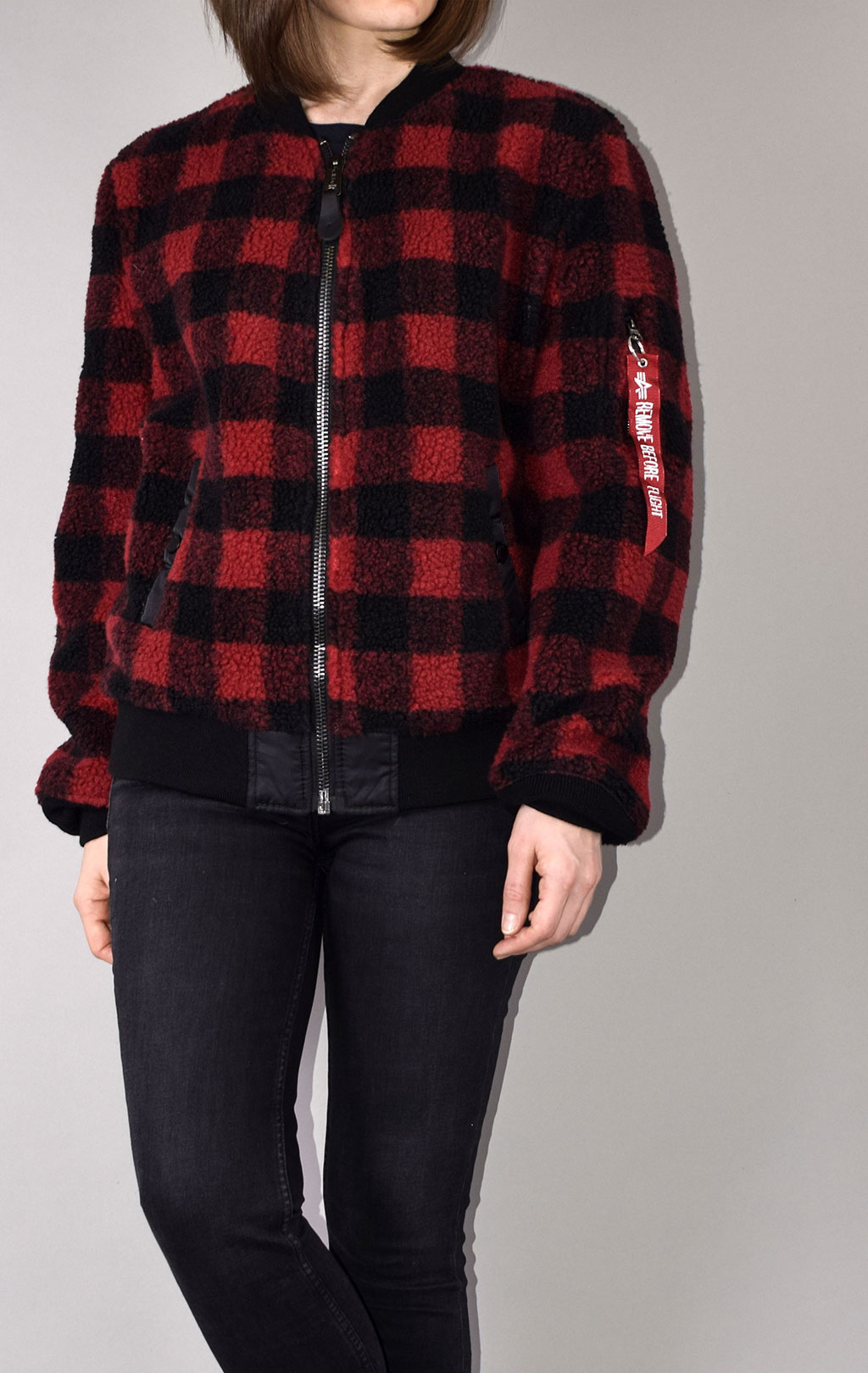 Женская куртка-пилот ALPHA INDUSTRIES 2-х сторонняя SHERPA L-2B FW 21 m red plaid 