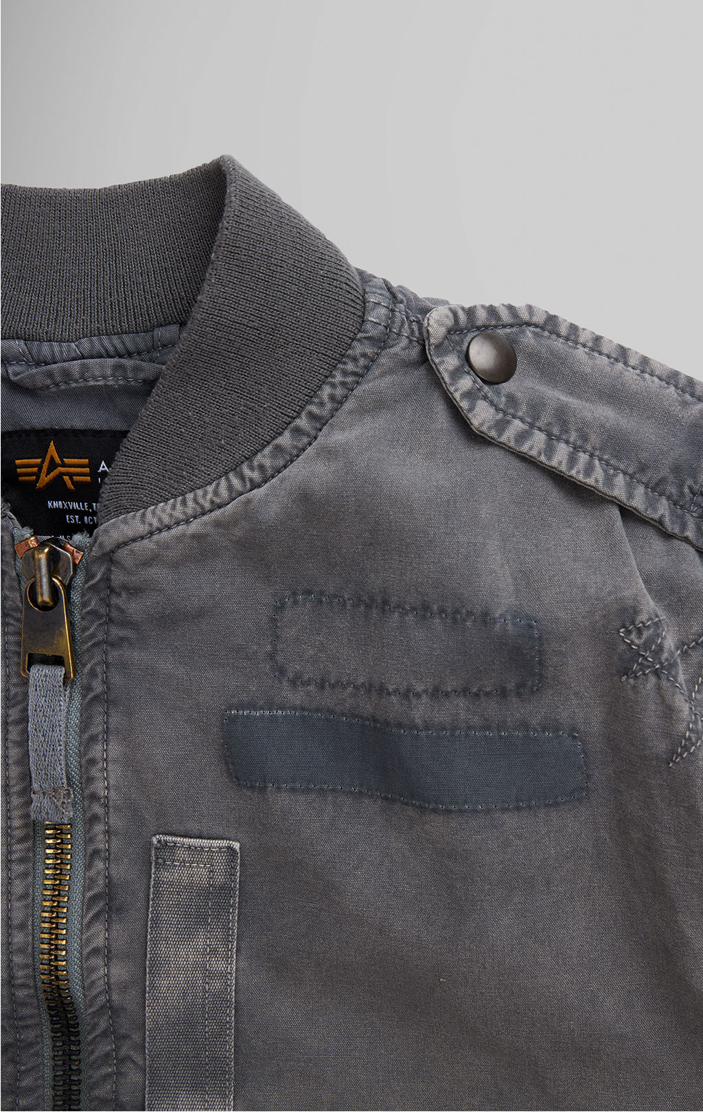 Женская ветровка ALPHA INDUSTRIES RIP AND REPAIR FLIGHT JACKET L-2B SS 24 m aircraft gray 