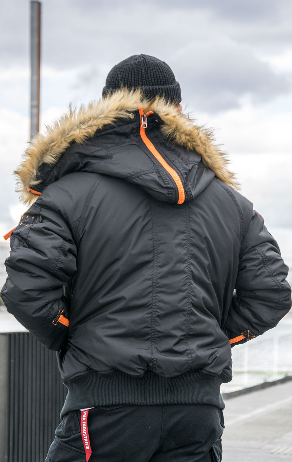 Аляска короткая ALPHA INDUSTRIES PPS N-2B black/orange 