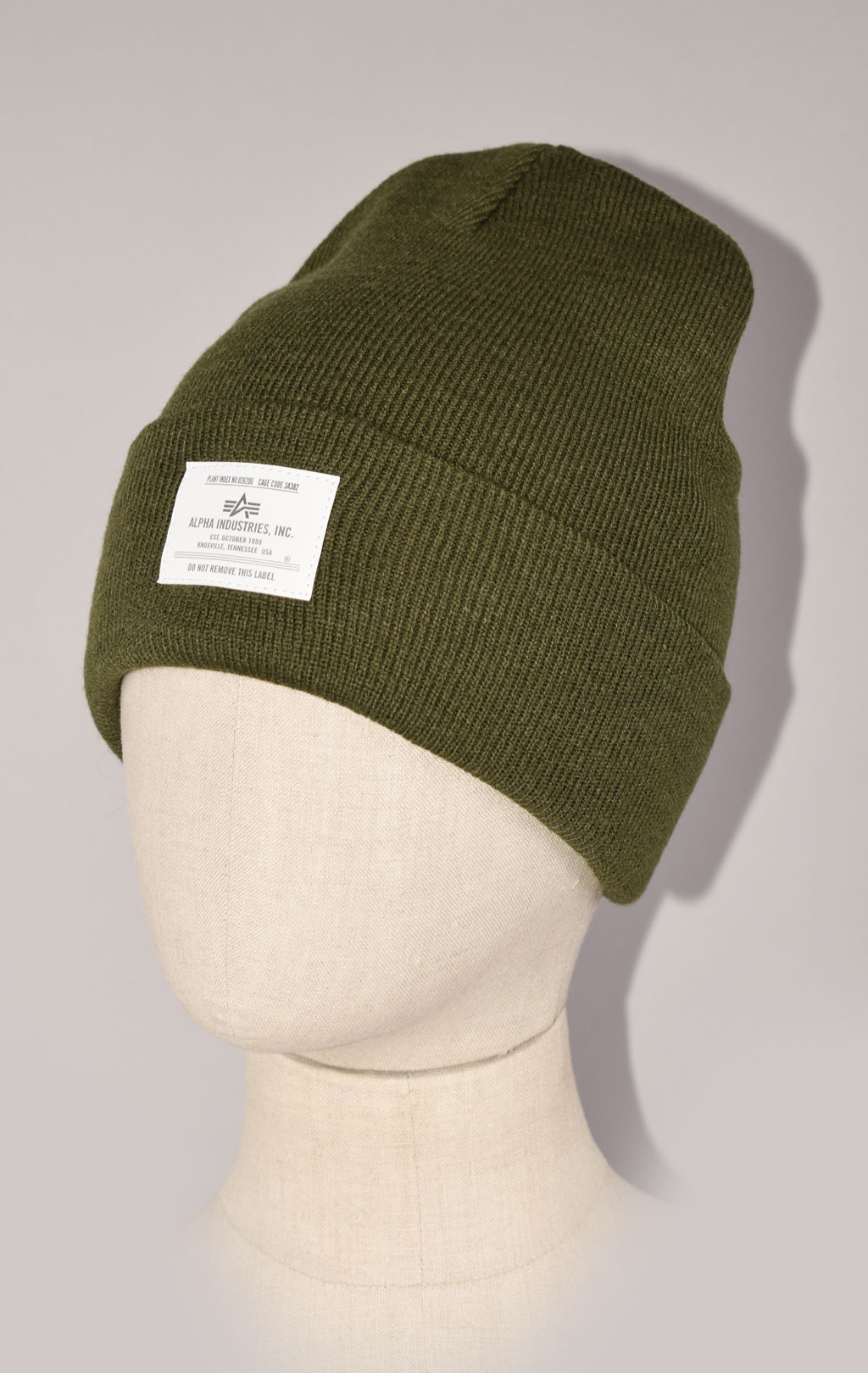 Шапка ALPHA INDUSTRIES ESSENTIAL BEANIE FW 22/23 olive 