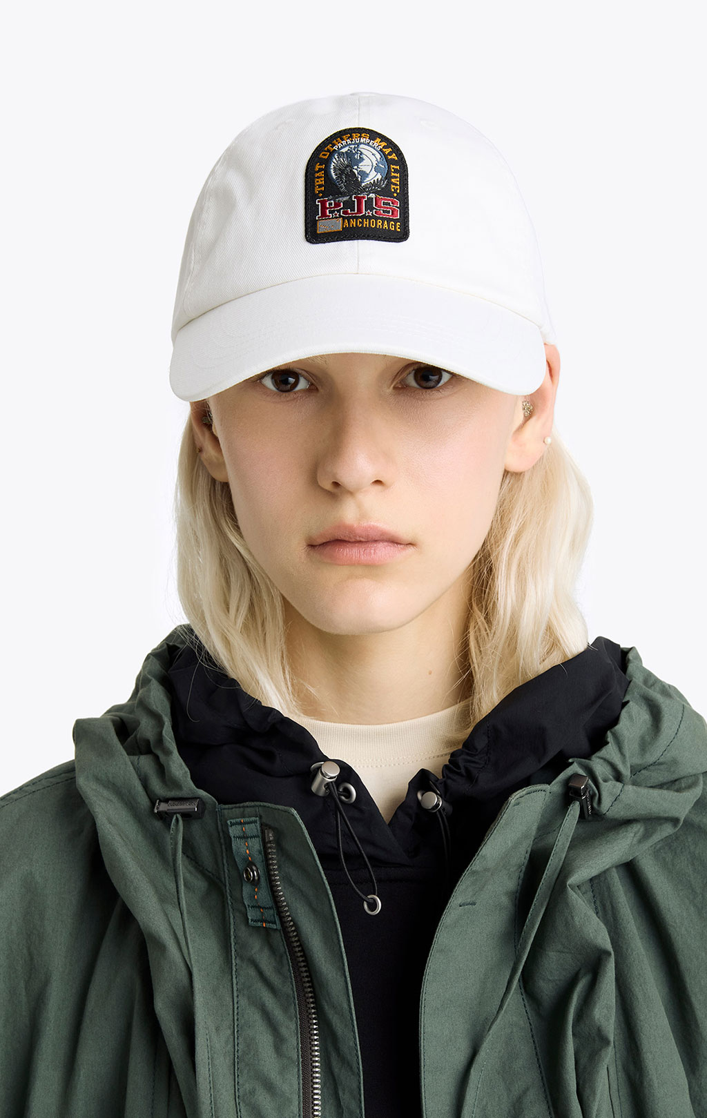 Бейсболка PARAJUMPERS PATCH CAP SS 26 star white 