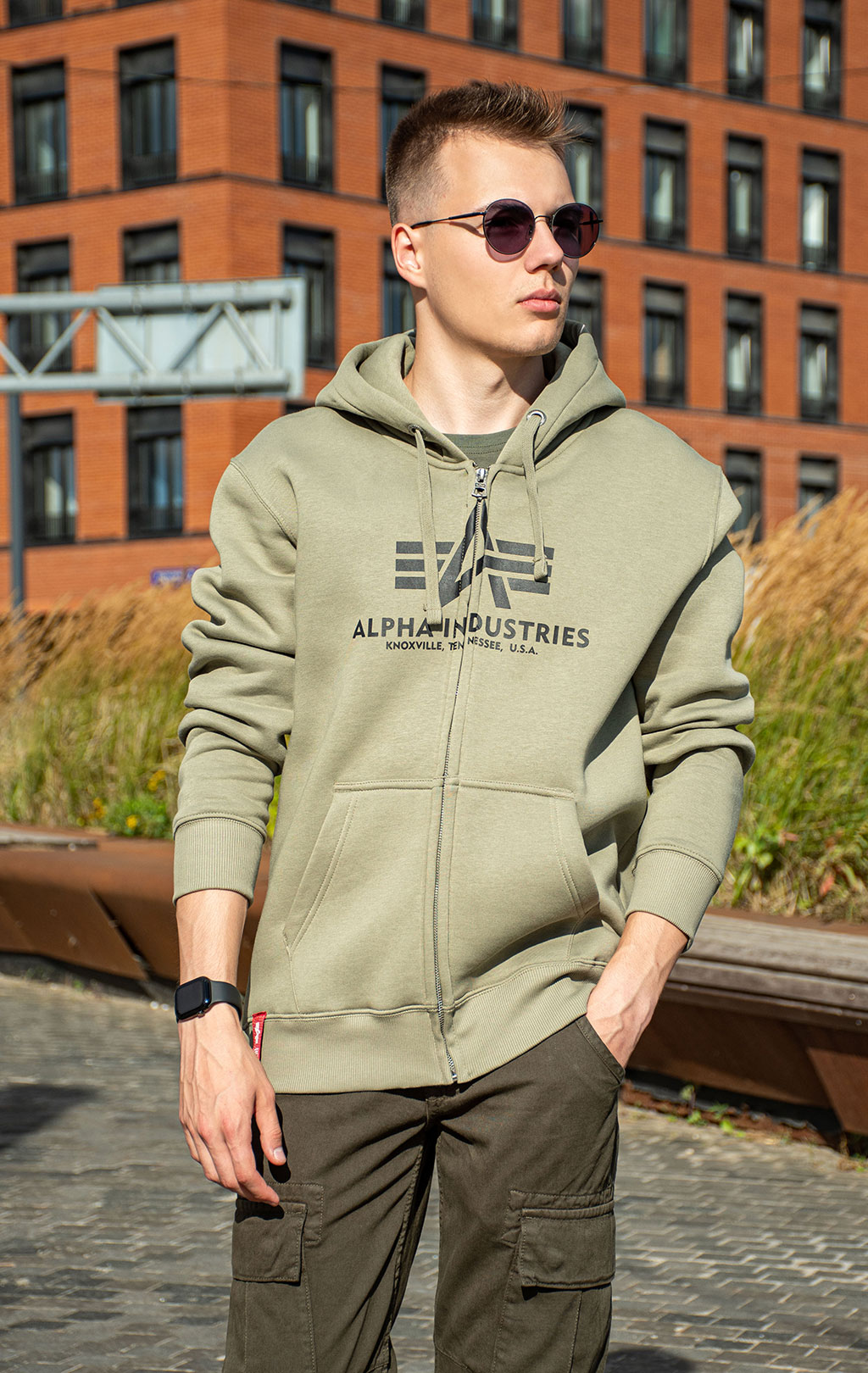 Толстовка ALPHA INDUSTRIES BASIC ZIP HOODY olive 