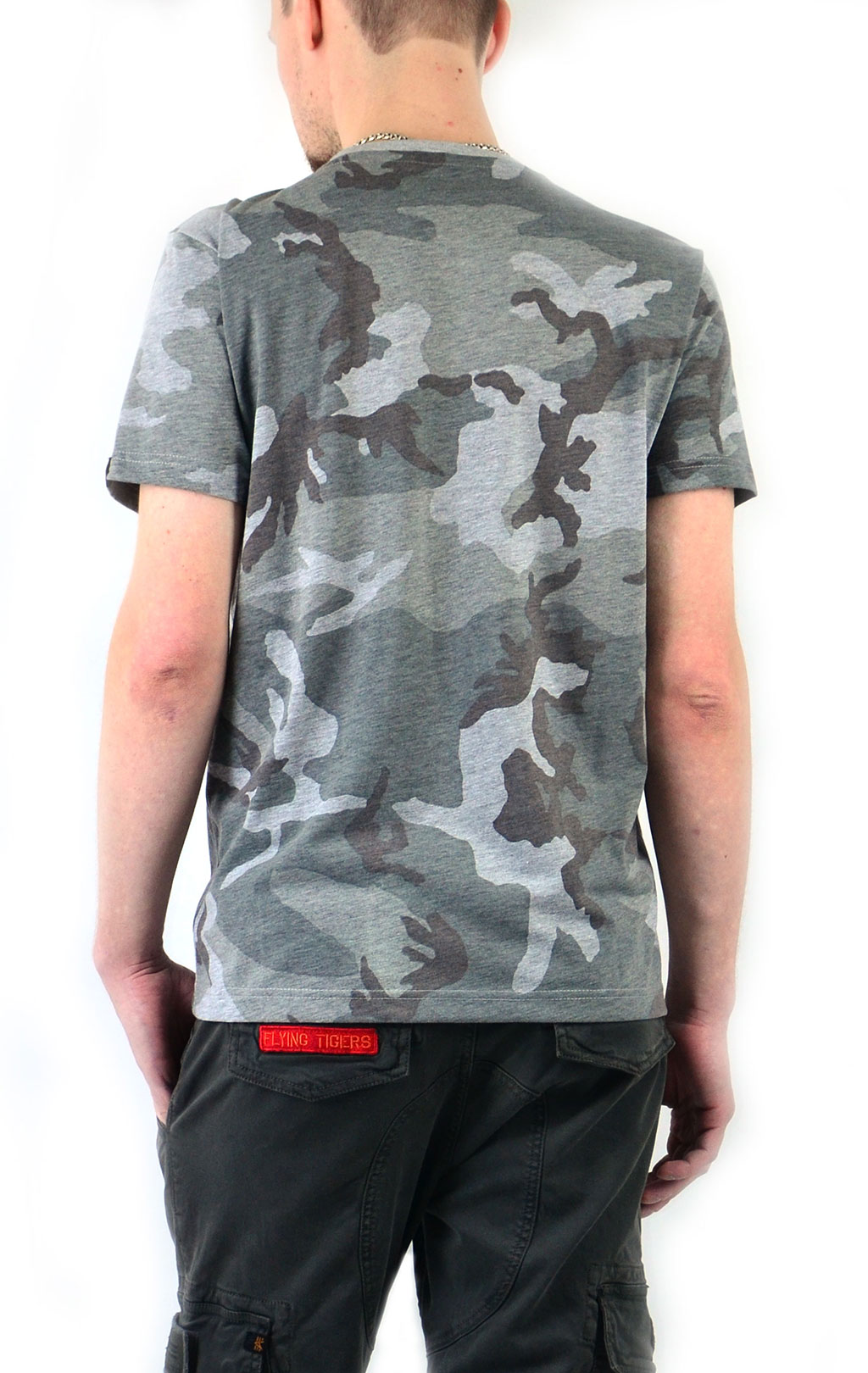 Футболка ALPHA INDUSTRIES BLURRED grey camo 