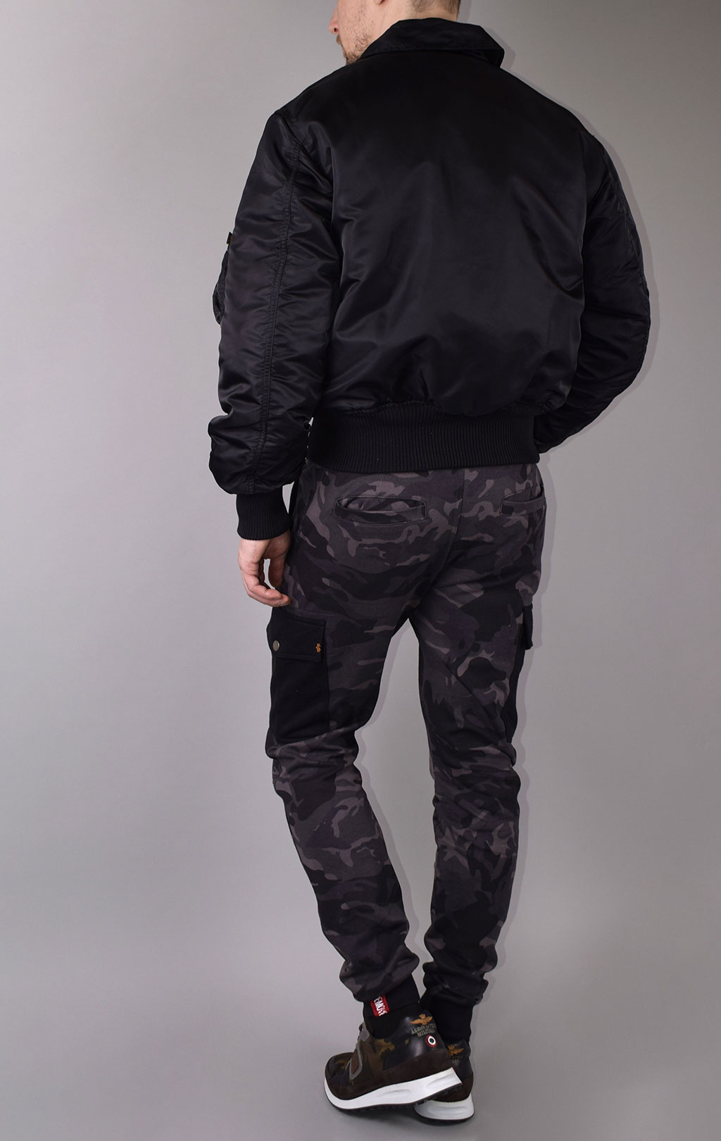 Куртка ALPHA INDUSTRIES X-Force black 