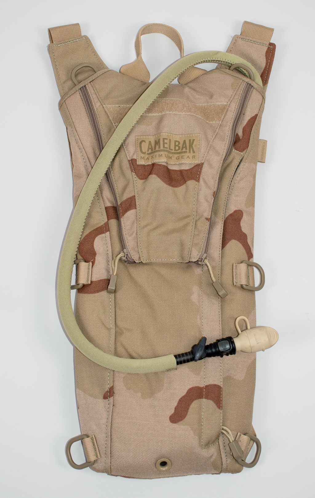 Питьевая система армейская CamelBak на молнии, горловина под клапаном, 3L desert-3 