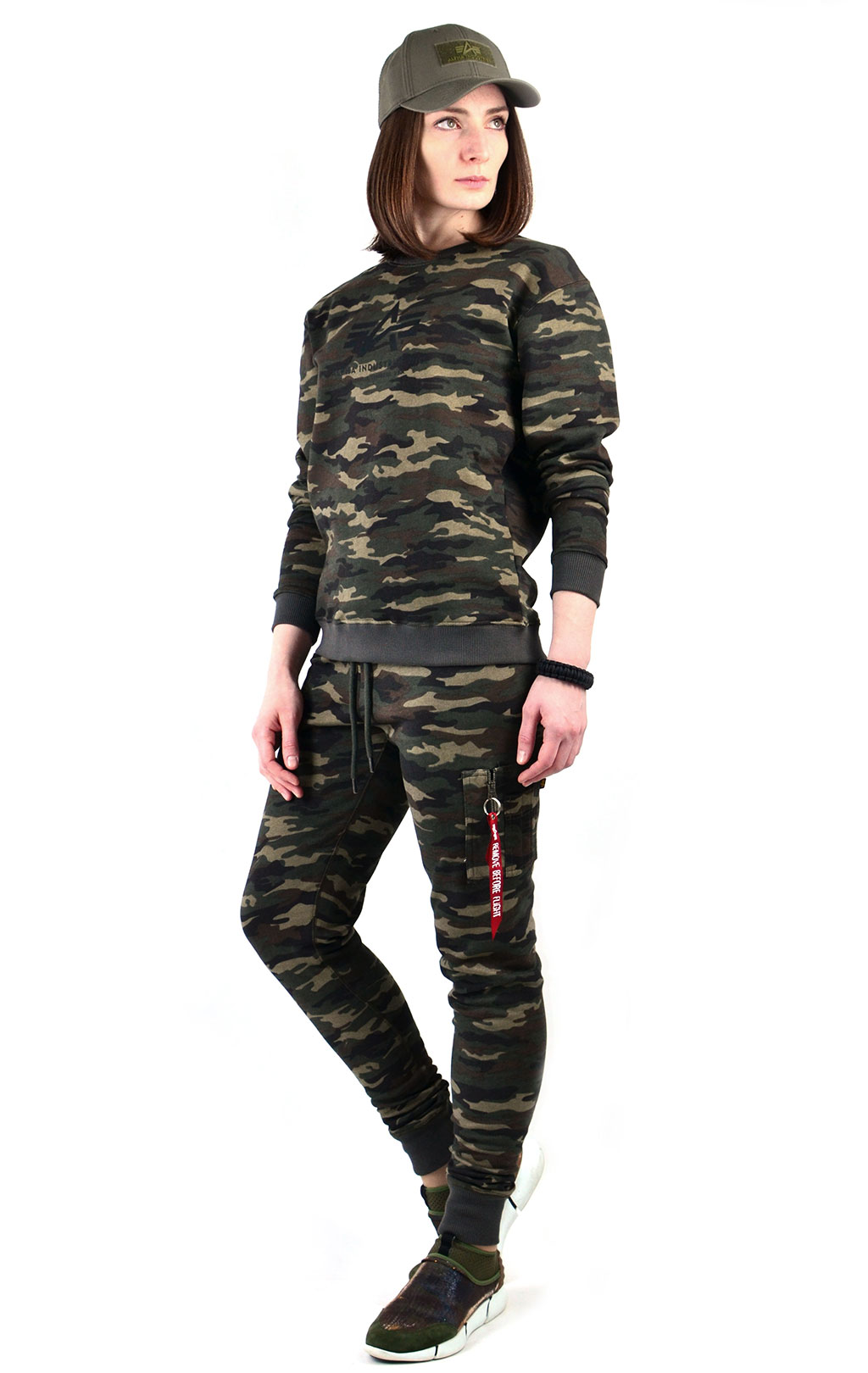 Женский свитшот ALPHA INDUSTRIES LOGO SWEATER camo woodland 65 