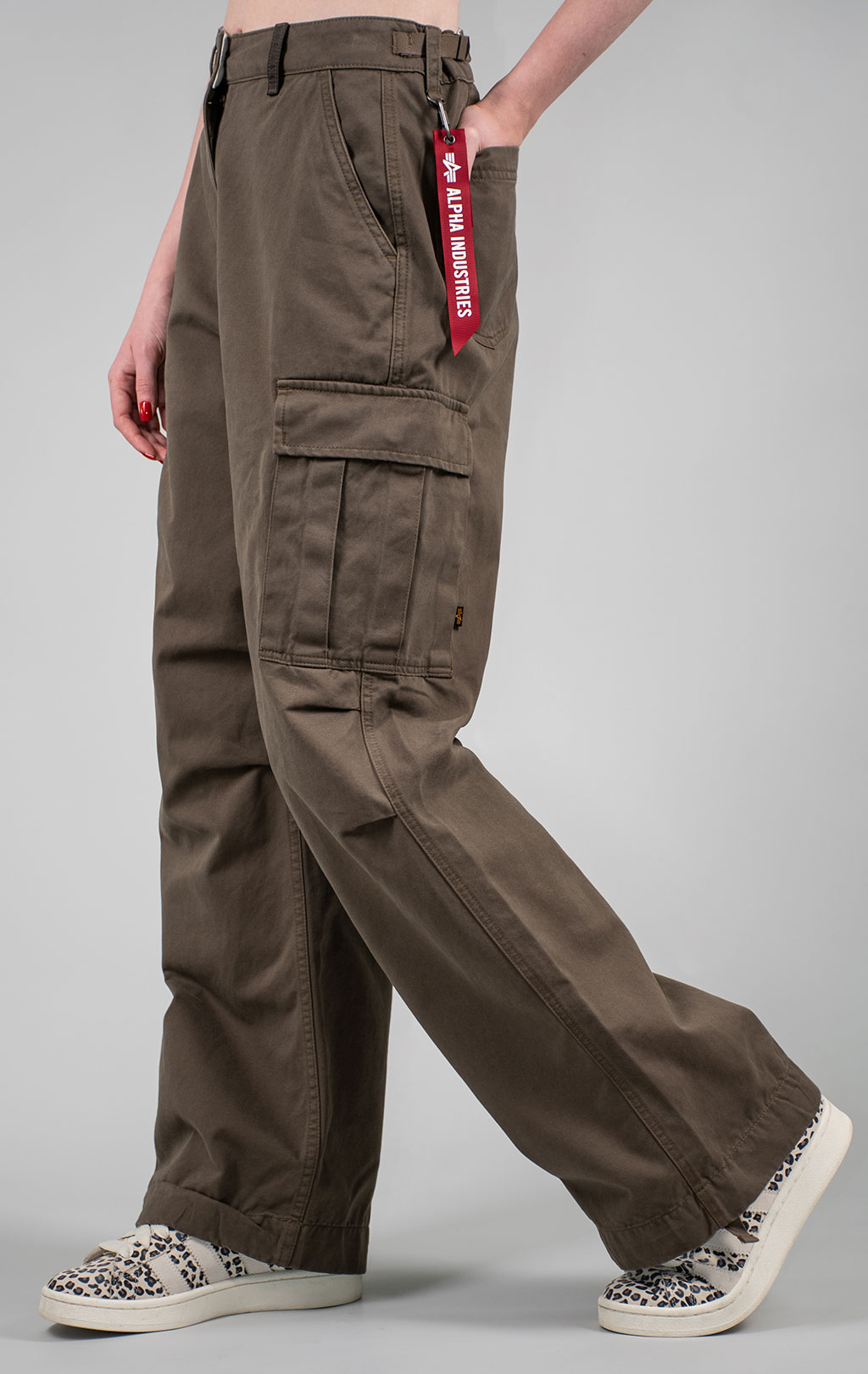 Женские брюки-карго парашюты ALPHA INDUSTRIES M-65 PANT плотные FW 24/25 coyote brown 