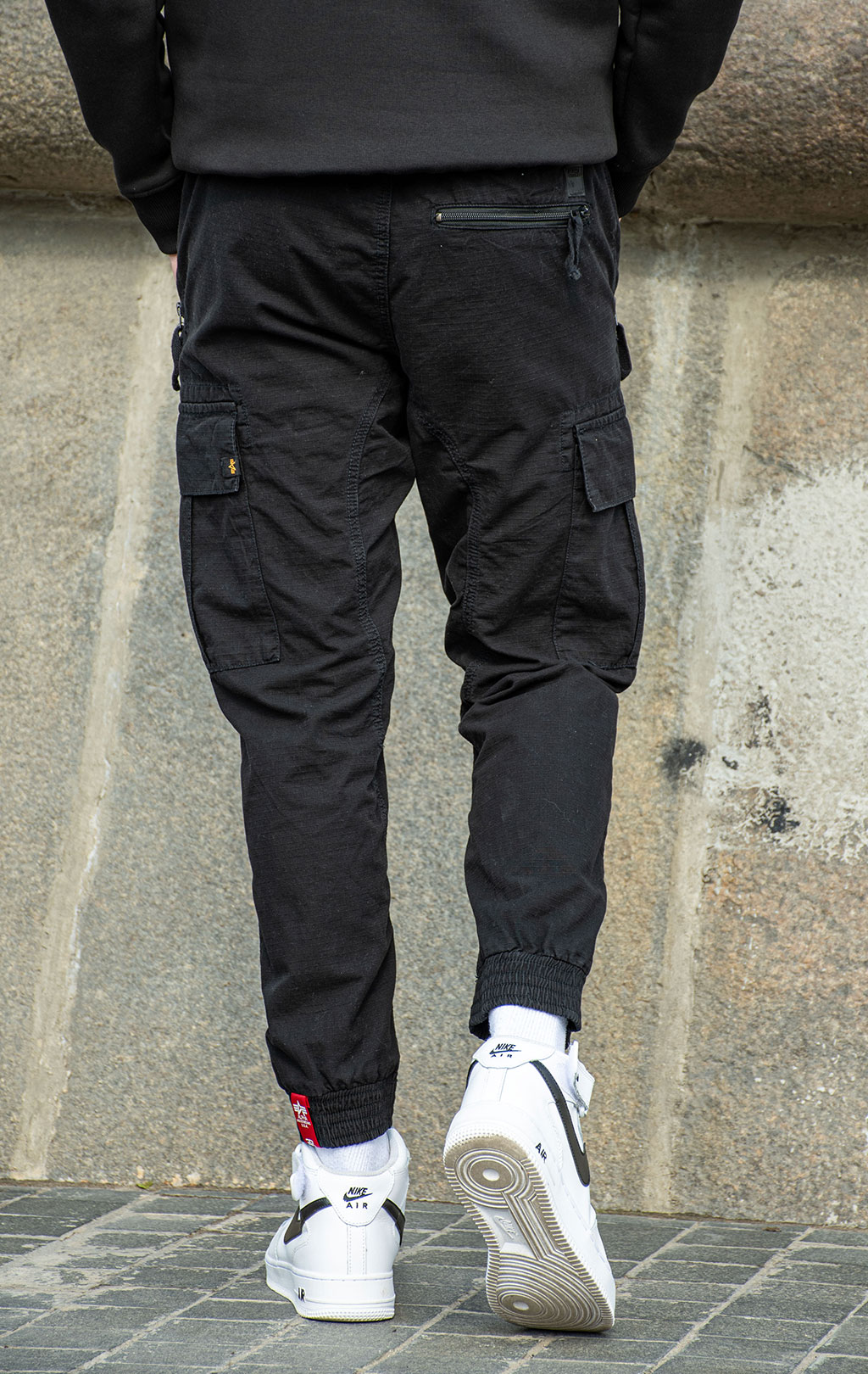 Брюки джоггеры ALPHA INDUSTRIES RIPSTOP JOGGER black 
