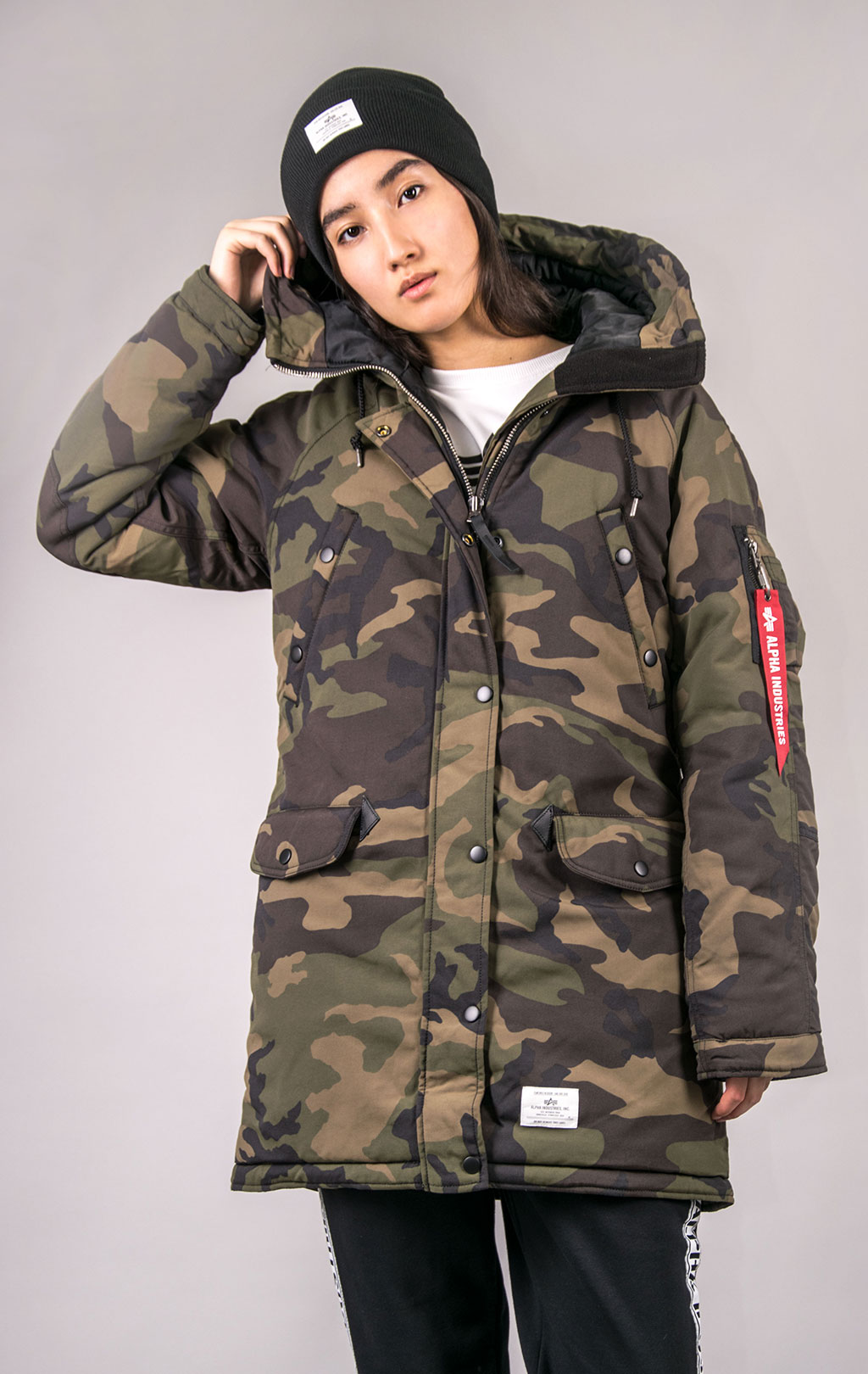 Женская аляска ALPHA INDUSTRIES ALTITUDE MOD PARKA N-3B FW 22/23 m dark woodland camo 