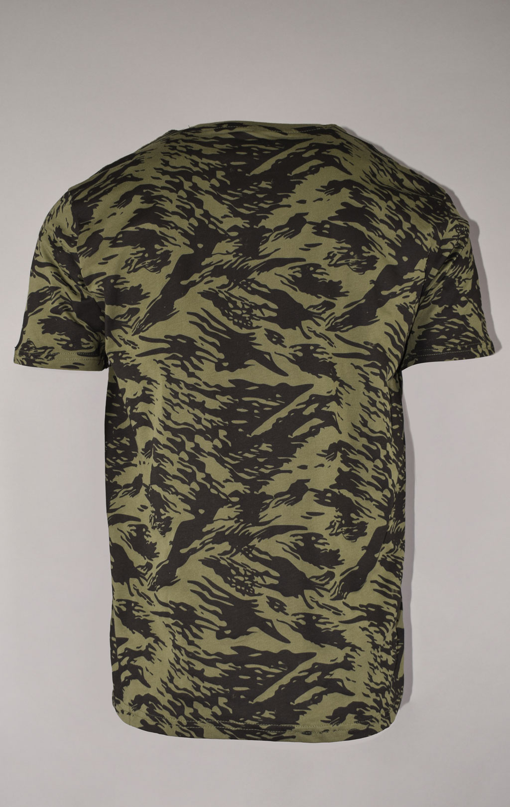 Футболка ALPHA INDUSTRIES BASIC T CAMO brushstroke green 