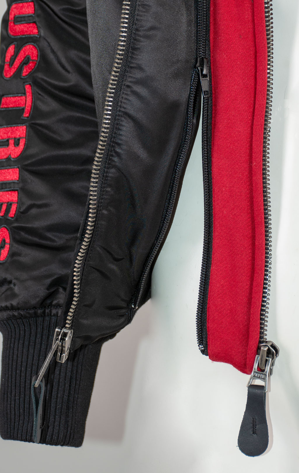 Куртка-бомбер лётная ALPHA INDUSTRIES D-Tec SE big size MA-1 black/red 