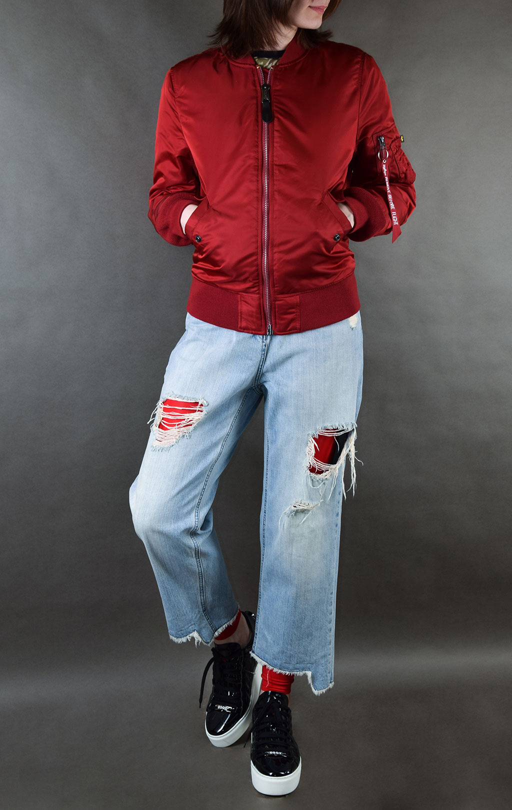 Женский бомбер ALPHA INDUSTRIES MA-1 W red commander 