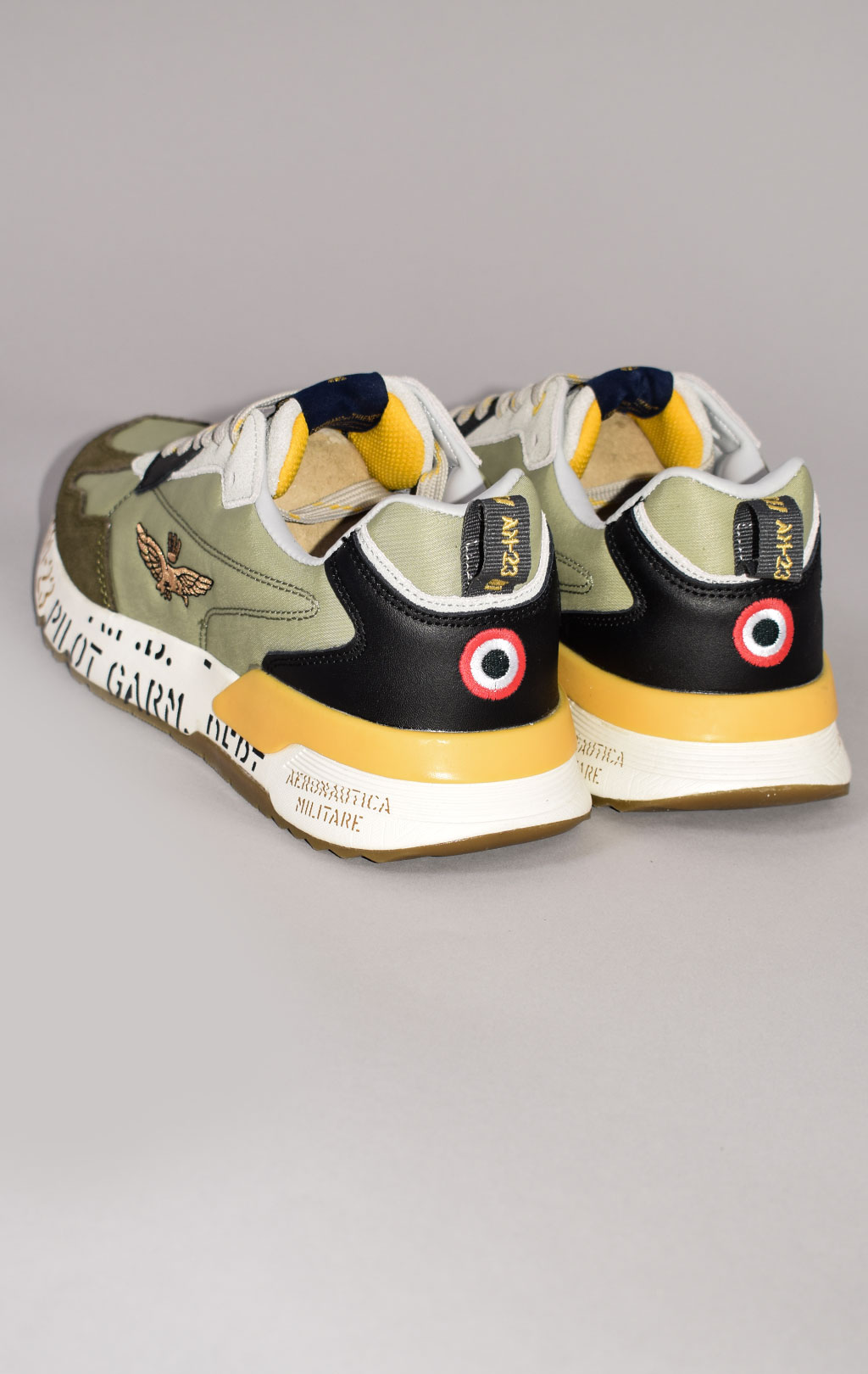 Кроссовки AERONAUTICA MILITARE SS 22 m/CN black/beige scuro/verde militare (SC 214) 