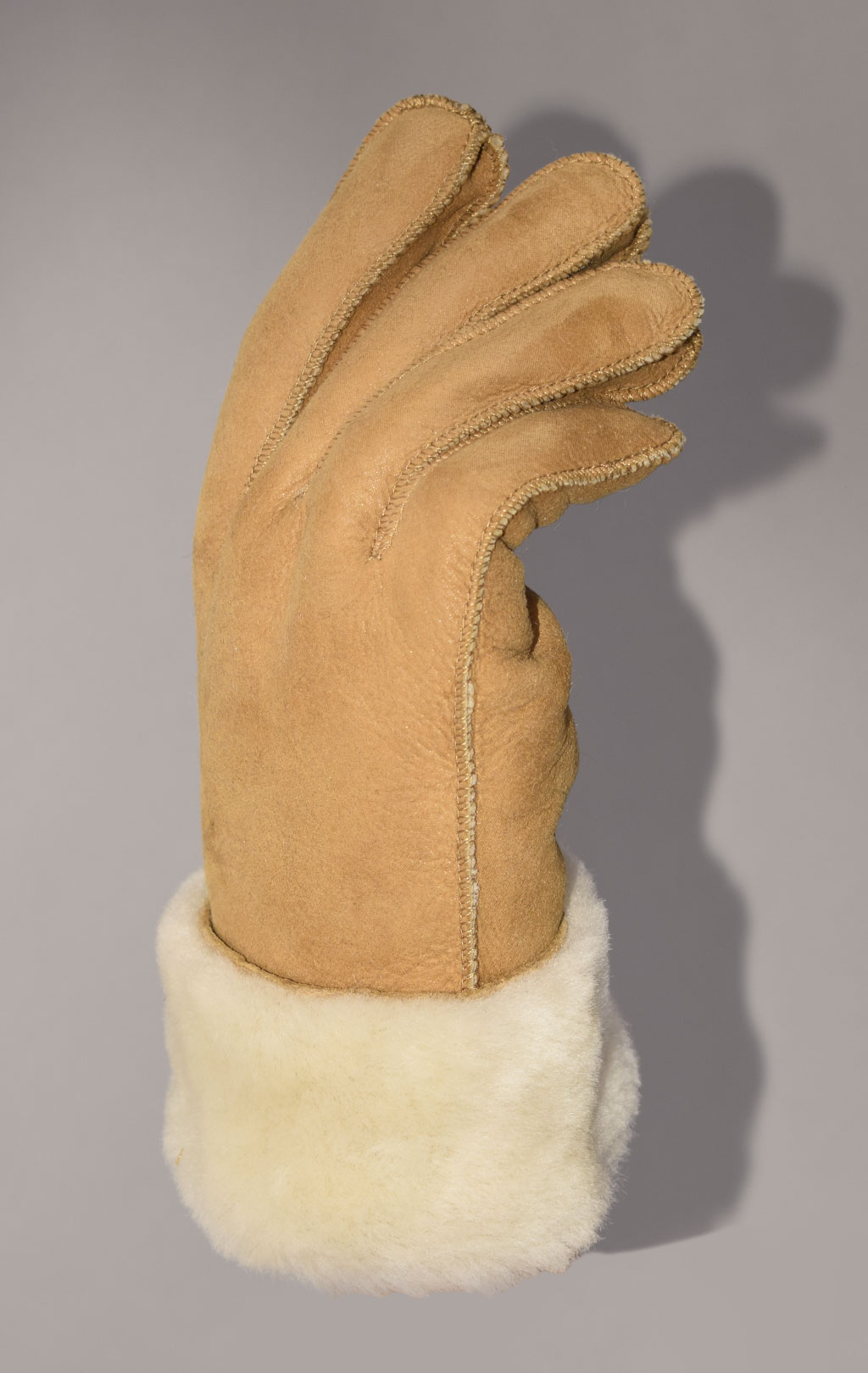 Женские перчатки PARAJUMPERS SHEARLING GLOVES овчина FW 23/24 camel 