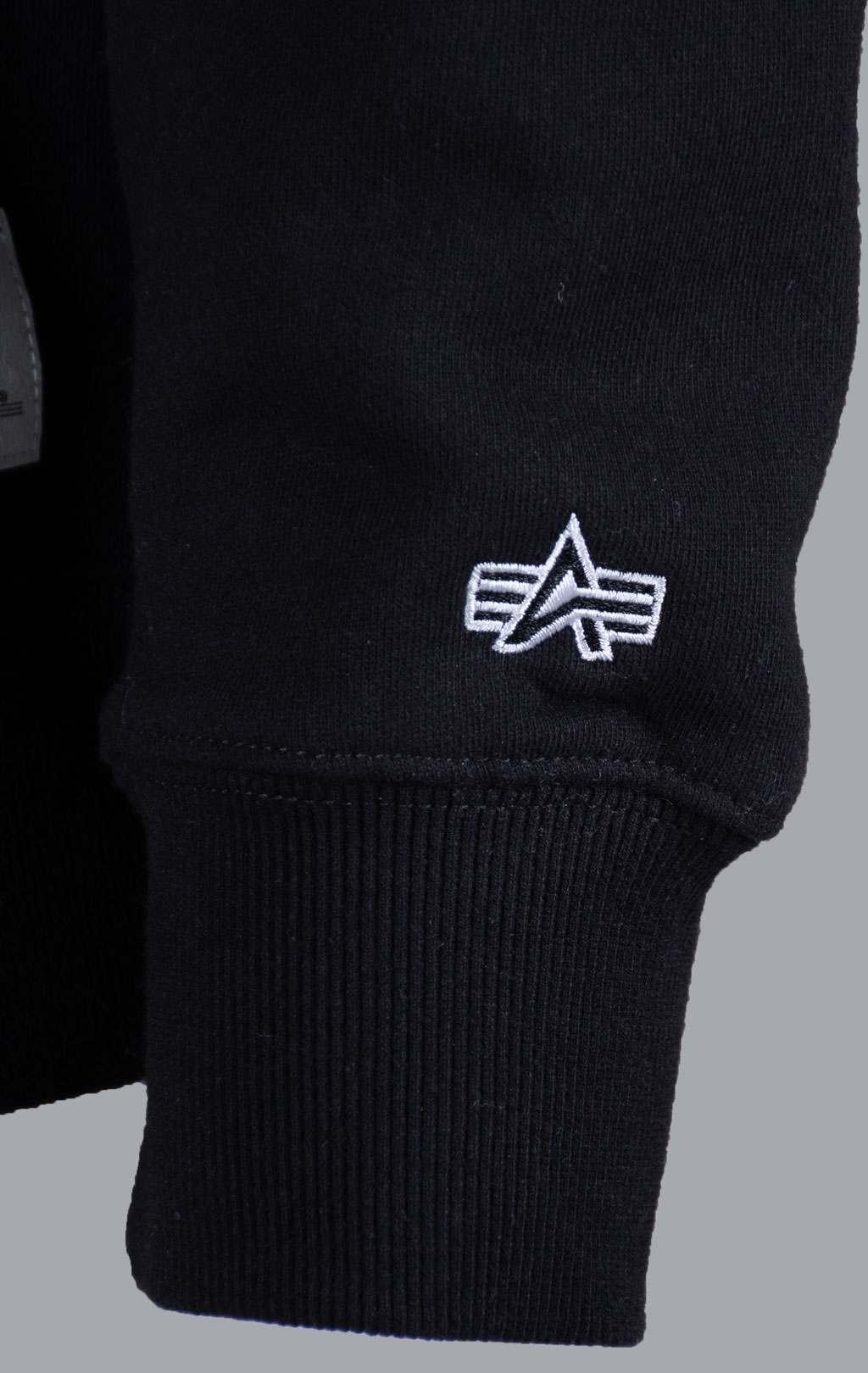 Свитшот ALPHA INDUSTRIES NASA COLUMBIA CREWNECK FW 21/22 black 