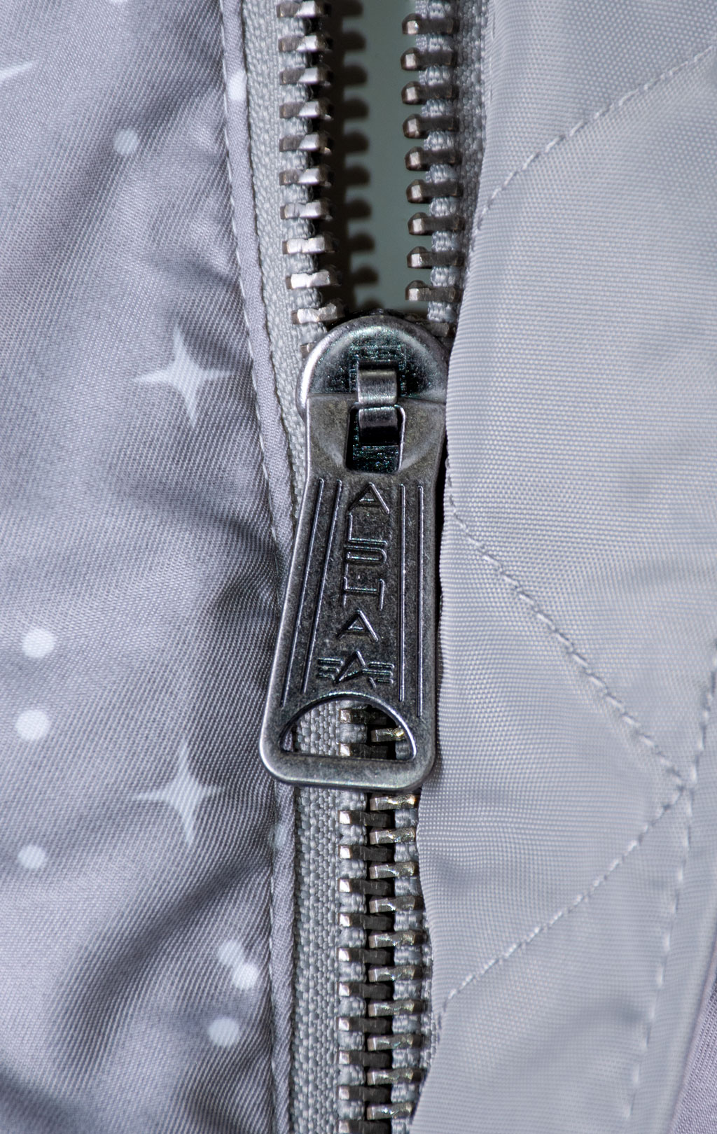 Ветровка-бомбер ALPHA INDUSTRIES MA-1 TT NASA REVERSIBLE II silver 