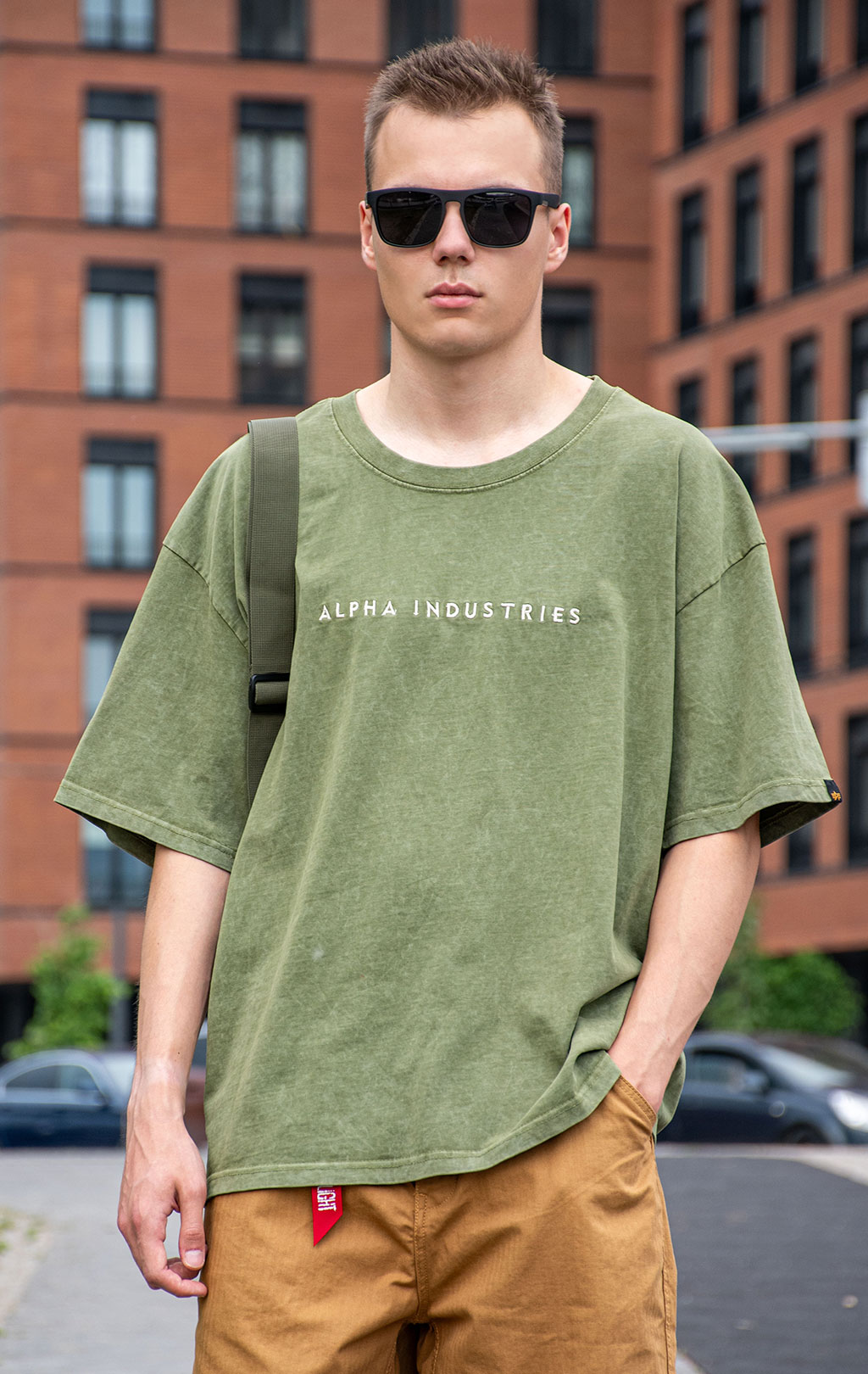 Футболка ALPHA INDUSTRIES ACID LOGO T moss green 