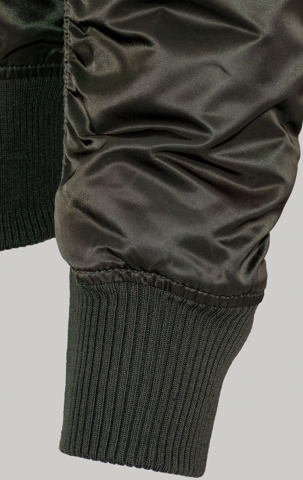 Куртка-бомбер лётная ALPHA INDUSTRIES D-Tec MA-1 black olive 