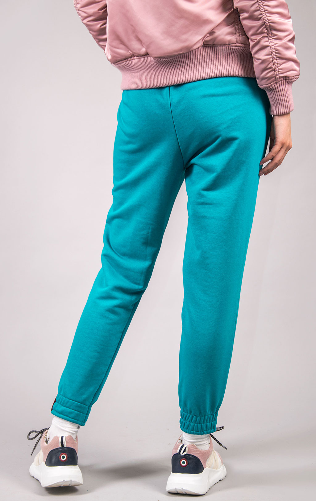 Женские брюки спортивные джоггеры ALPHA INDUSTRIES BASIC JOGGER SMALL LOGO blue lagoon 