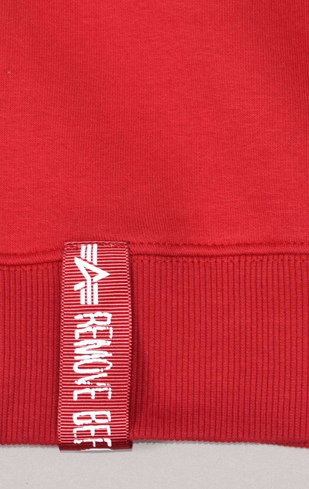 Свитшот ALPHA INDUSTRIES BASIC SWEATER speed red 