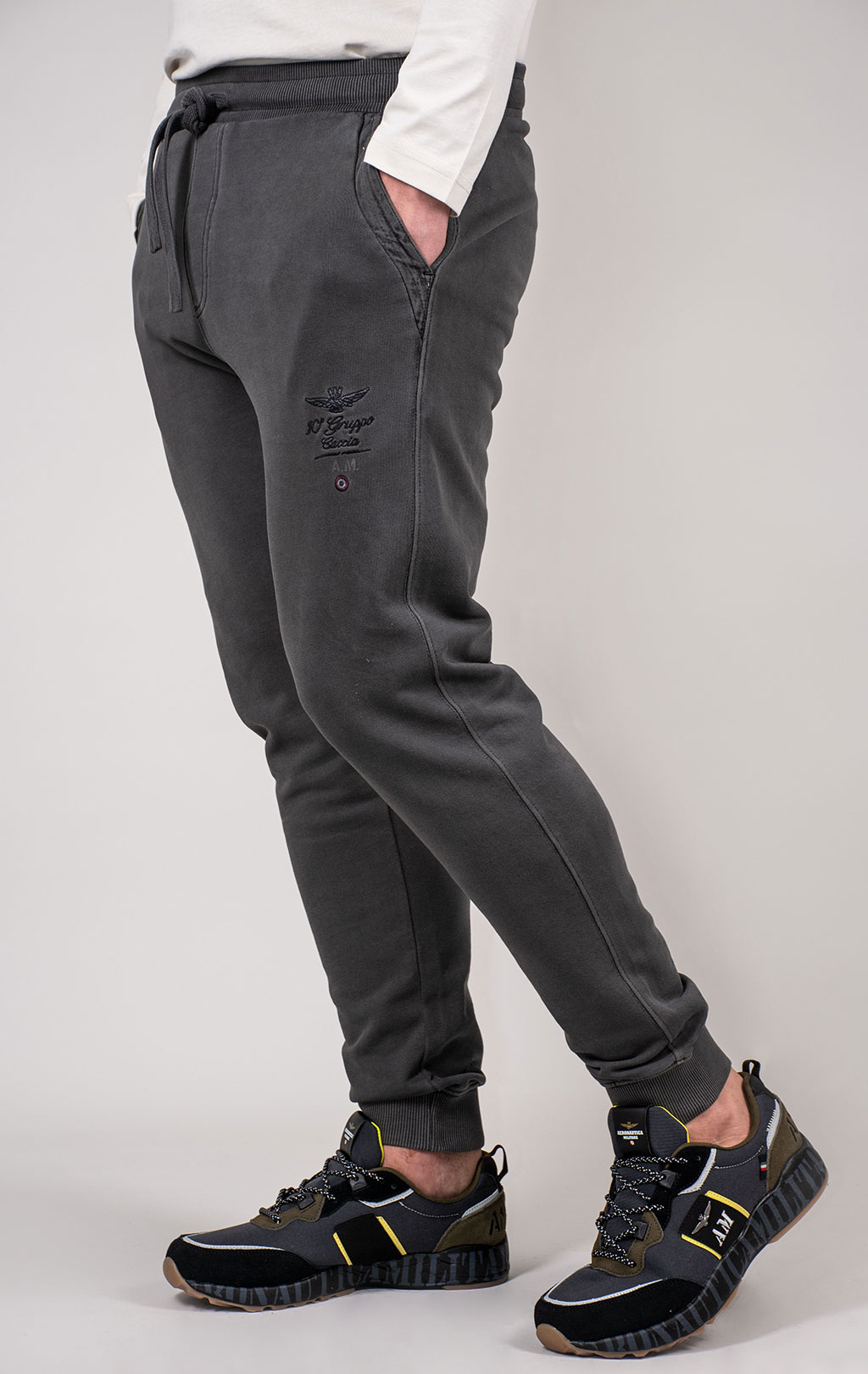 Брюки спортивные AERONAUTICA MILITARE FW 24/25/TR black washed (PF 948) 